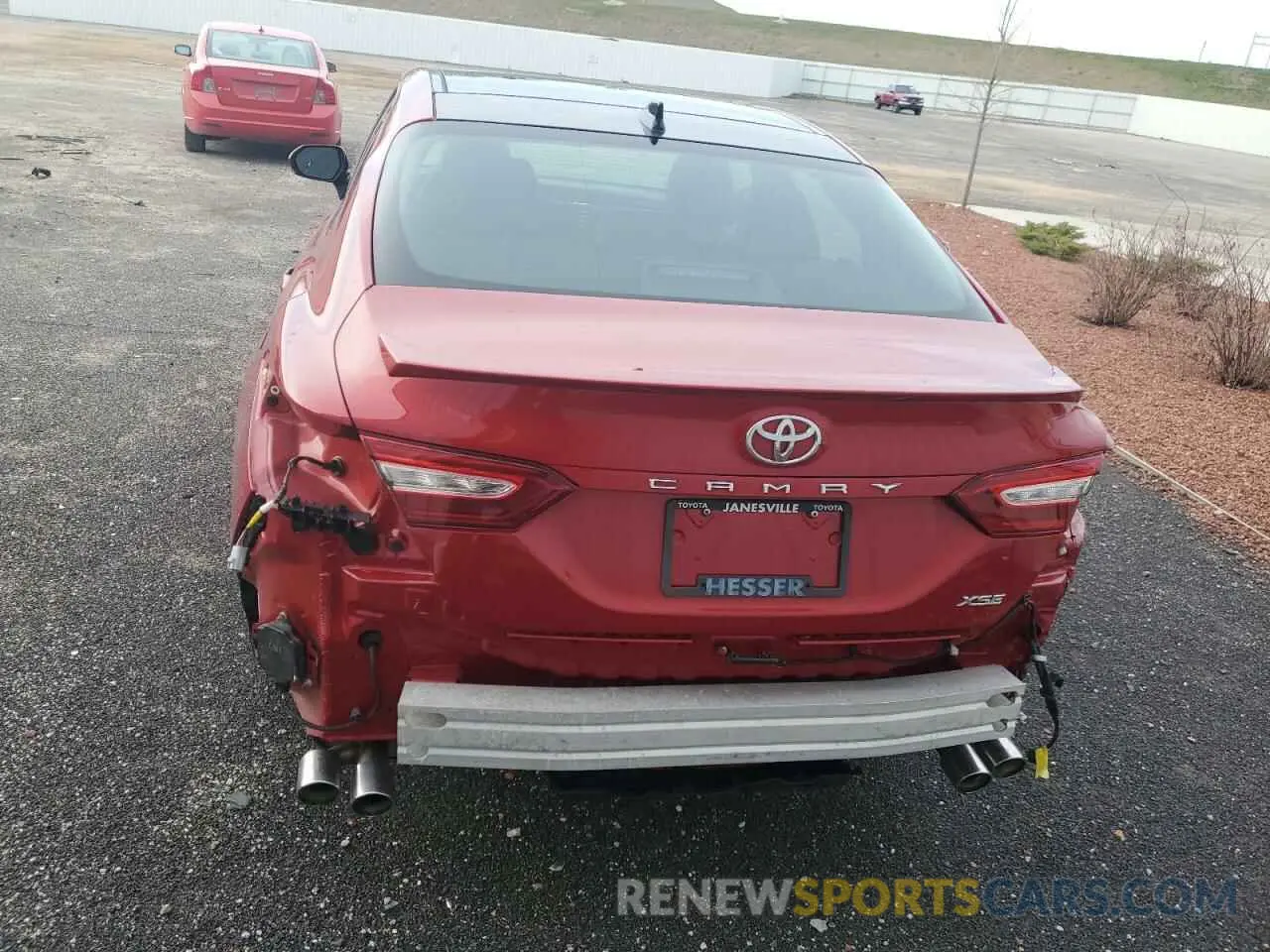 6 Photograph of a damaged car 4T1B61HK6KU285832 TOYOTA CAMRY 2019