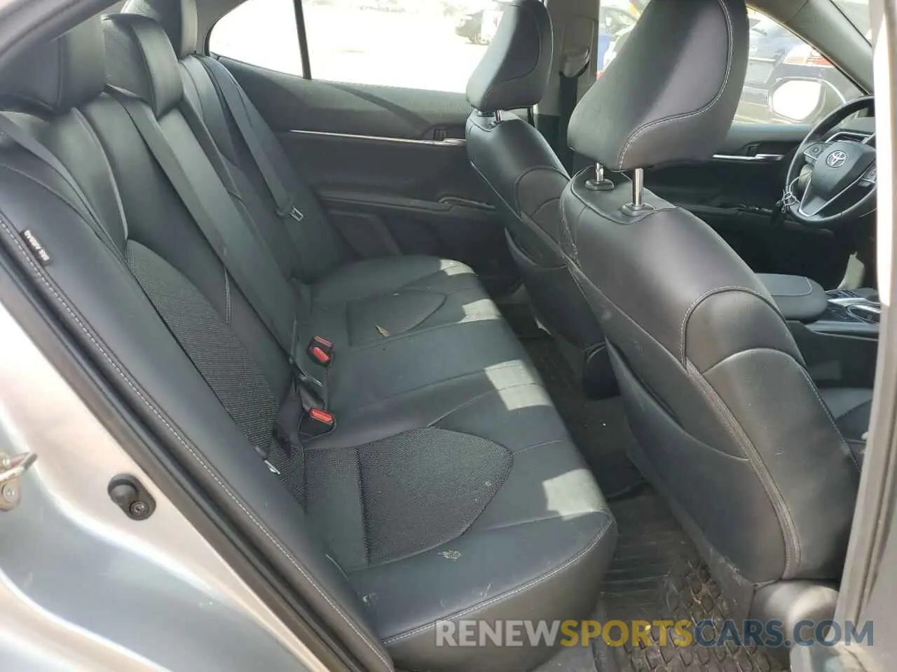 10 Фотография поврежденного автомобиля 4T1B61HK6KU299472 TOYOTA CAMRY 2019