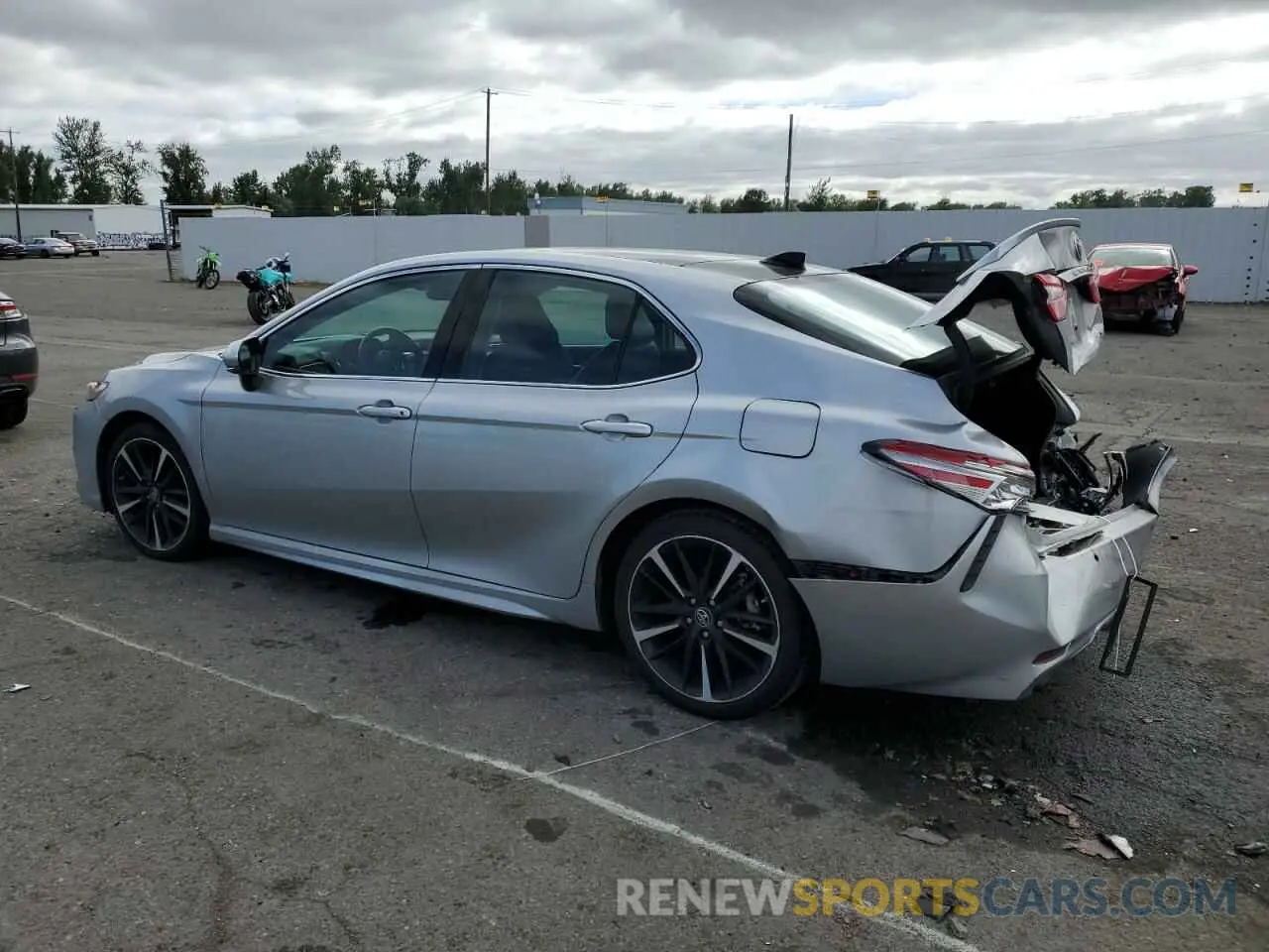 2 Photograph of a damaged car 4T1B61HK6KU760878 TOYOTA CAMRY 2019