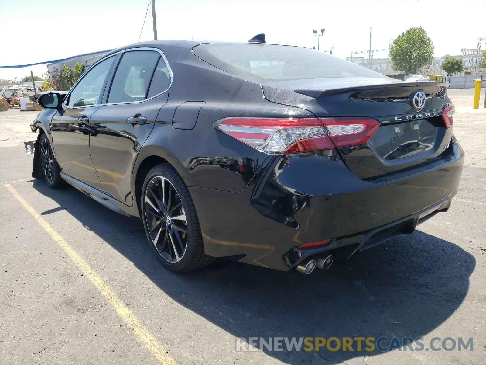 3 Photograph of a damaged car 4T1B61HK6KU816706 TOYOTA CAMRY 2019