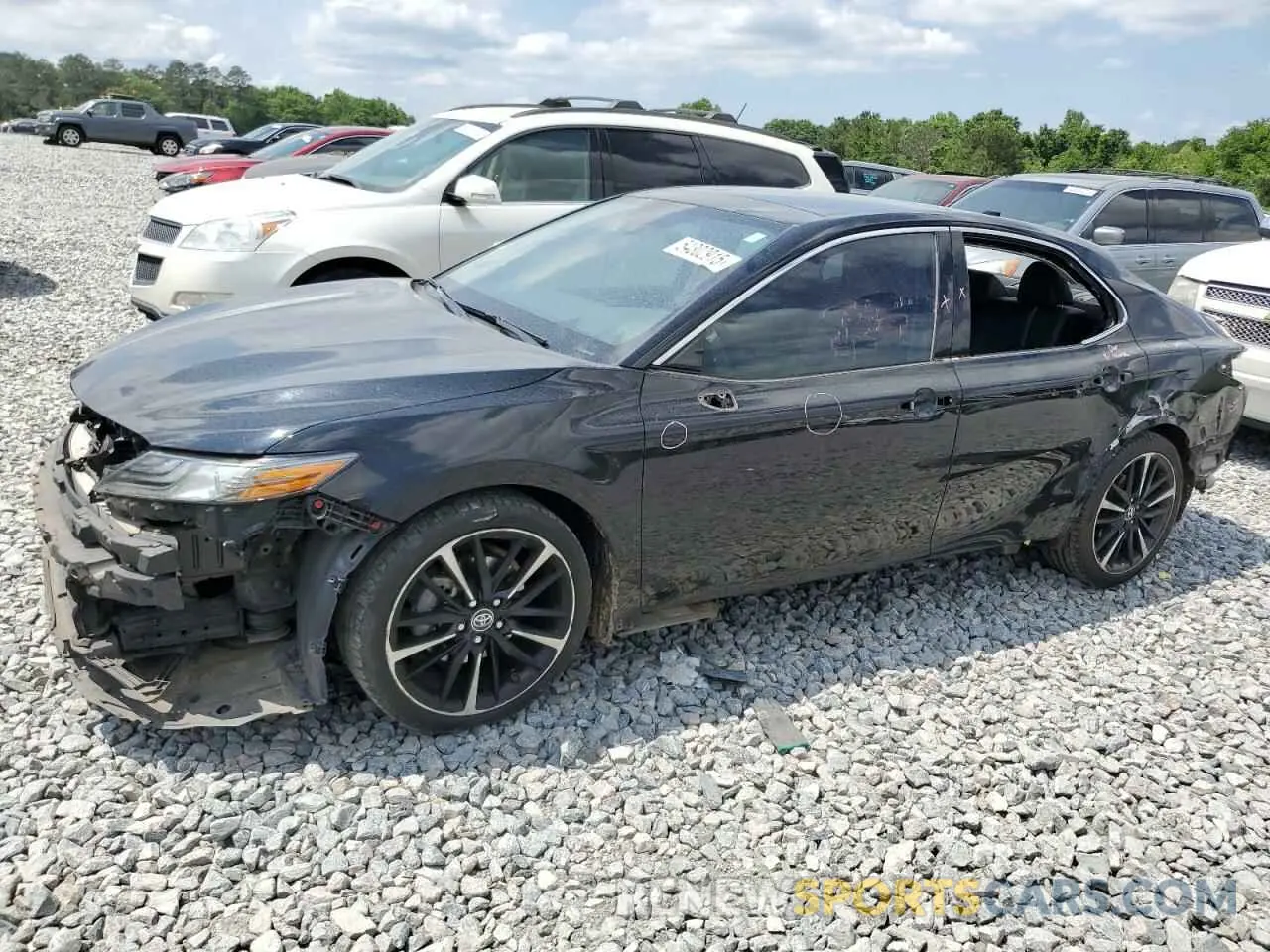 1 Photograph of a damaged car 4T1B61HK7KU185920 TOYOTA CAMRY 2019
