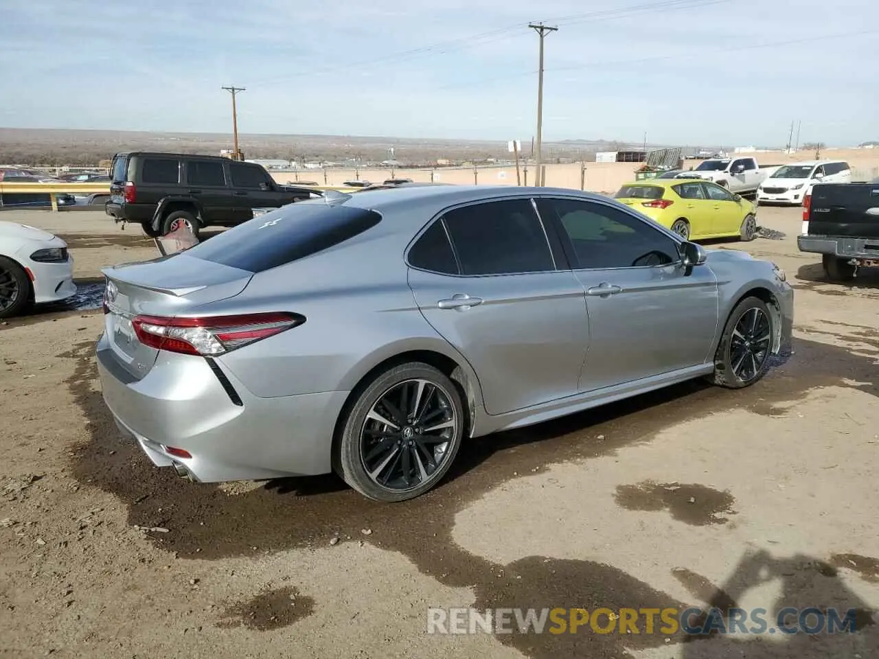 3 Photograph of a damaged car 4T1B61HK7KU212534 TOYOTA CAMRY 2019