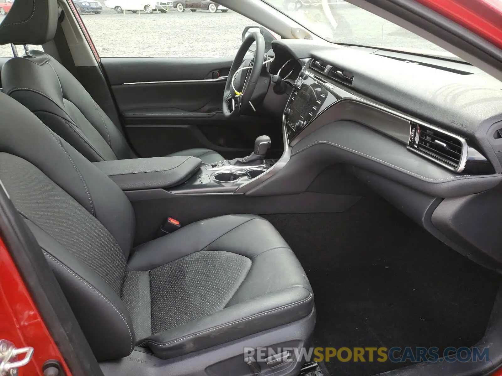 5 Photograph of a damaged car 4T1B61HK7KU257893 TOYOTA CAMRY 2019