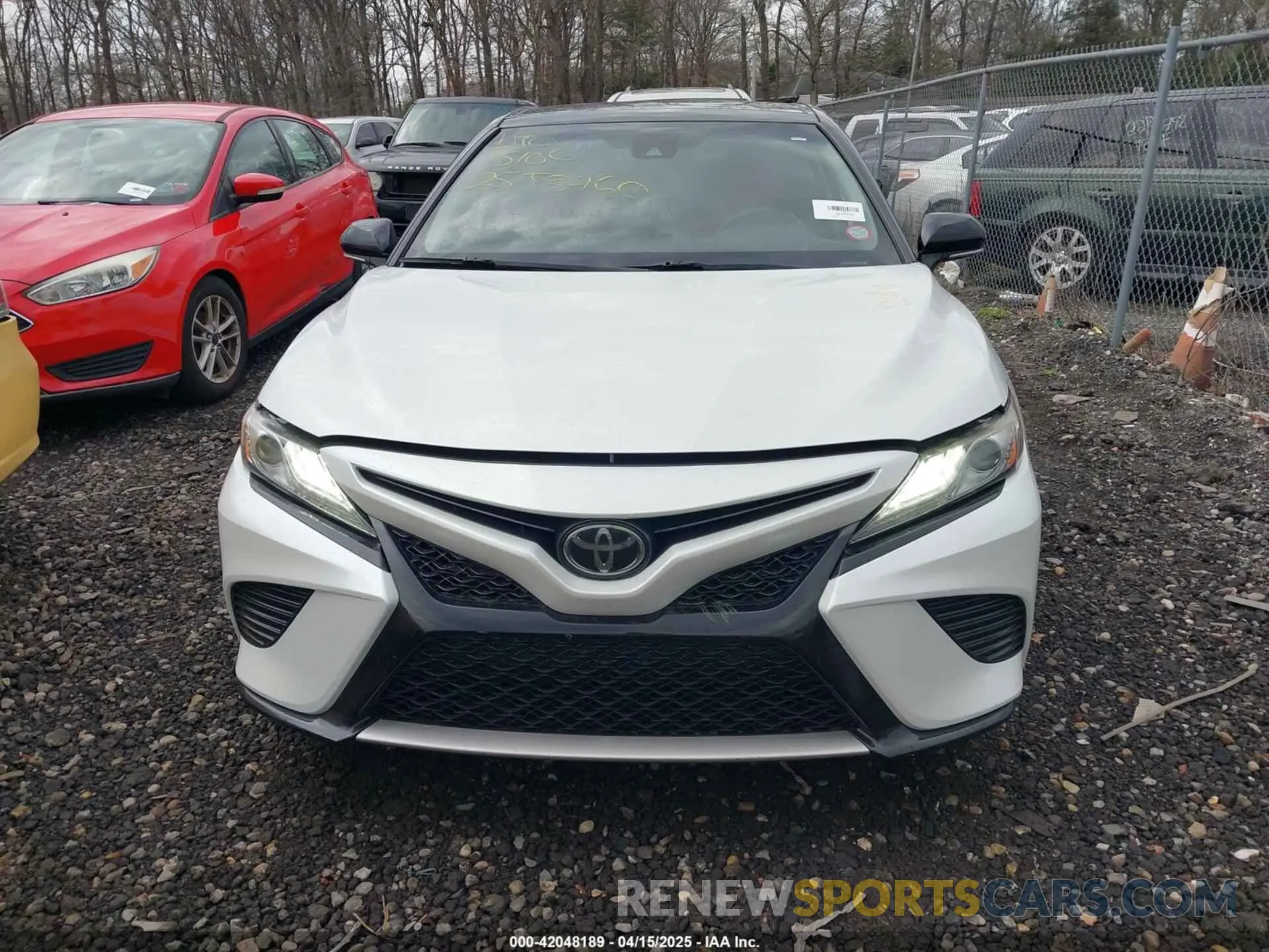 12 Photograph of a damaged car 4T1B61HK7KU277769 TOYOTA CAMRY 2019