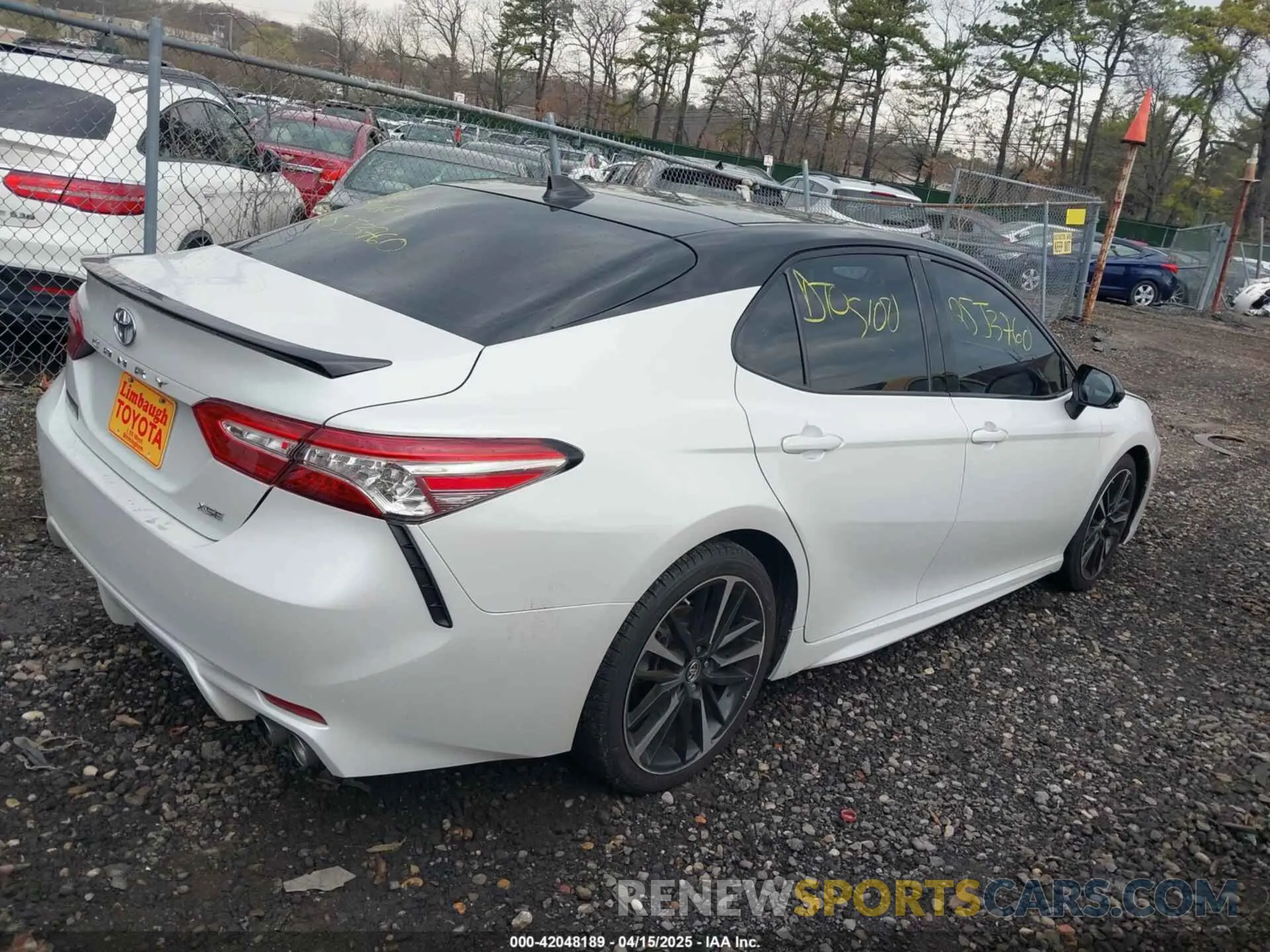 13 Photograph of a damaged car 4T1B61HK7KU277769 TOYOTA CAMRY 2019