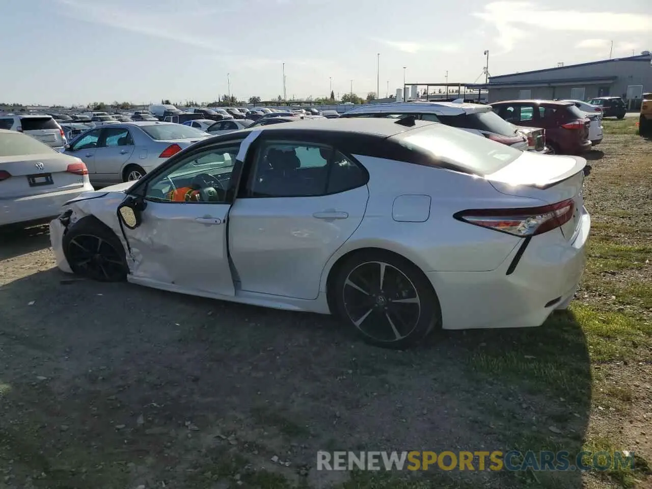 2 Photograph of a damaged car 4T1B61HK7KU297214 TOYOTA CAMRY 2019