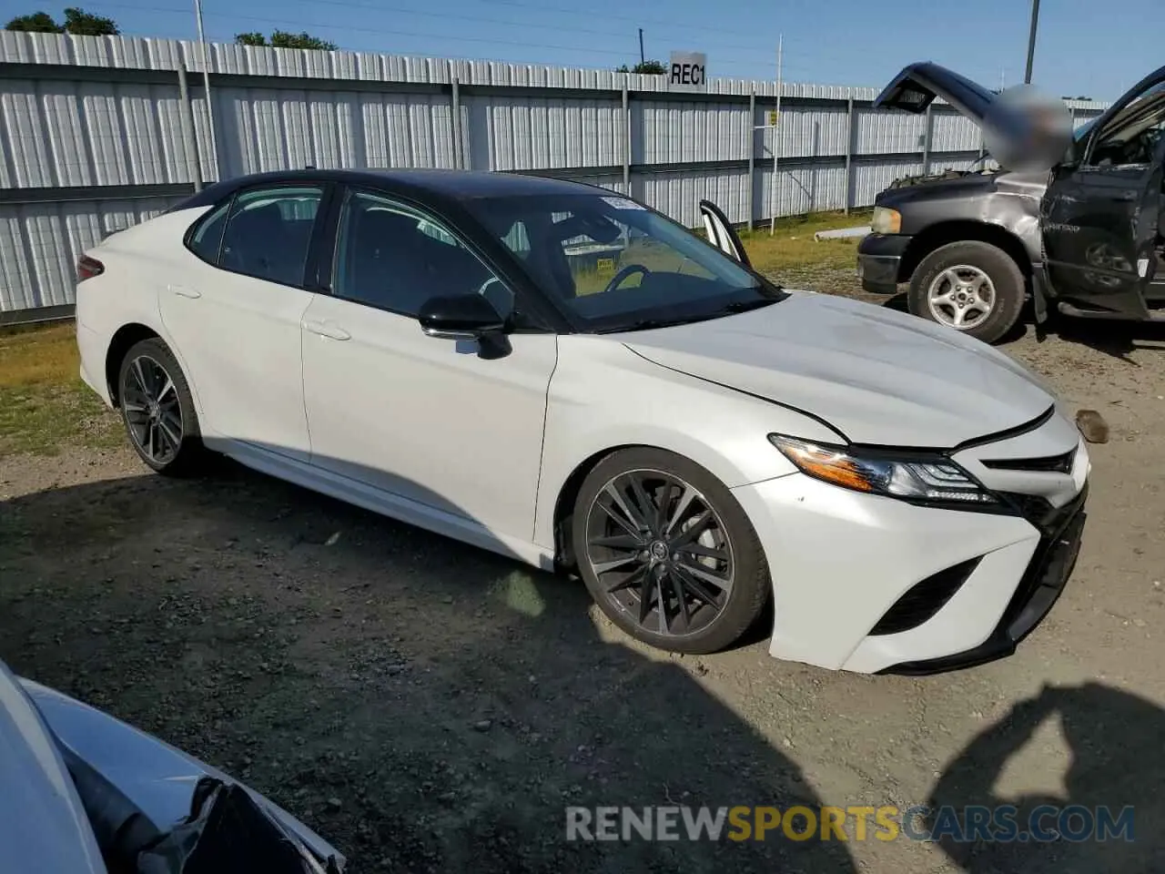 4 Photograph of a damaged car 4T1B61HK7KU297214 TOYOTA CAMRY 2019