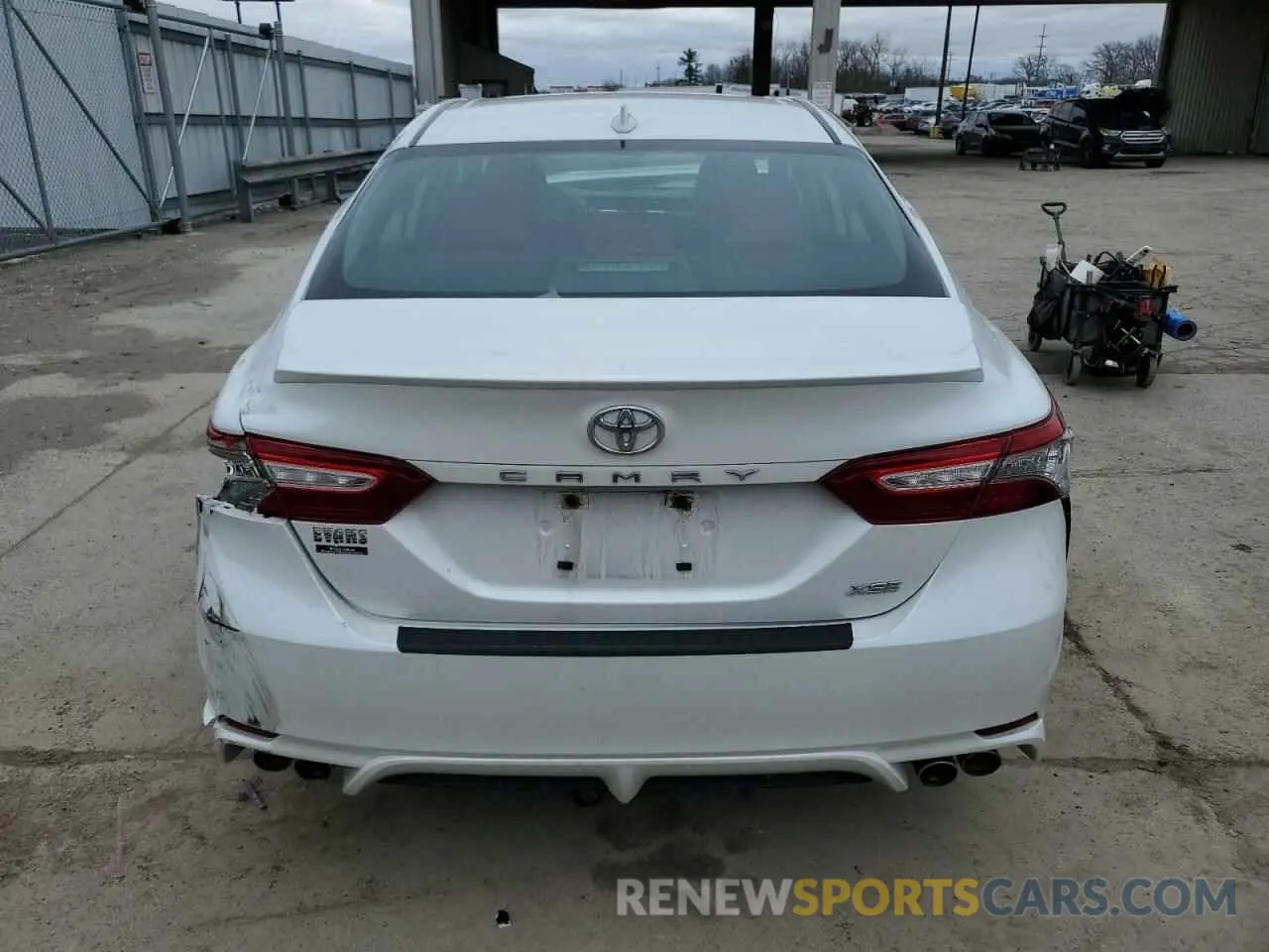 6 Photograph of a damaged car 4T1B61HK7KU783165 TOYOTA CAMRY 2019