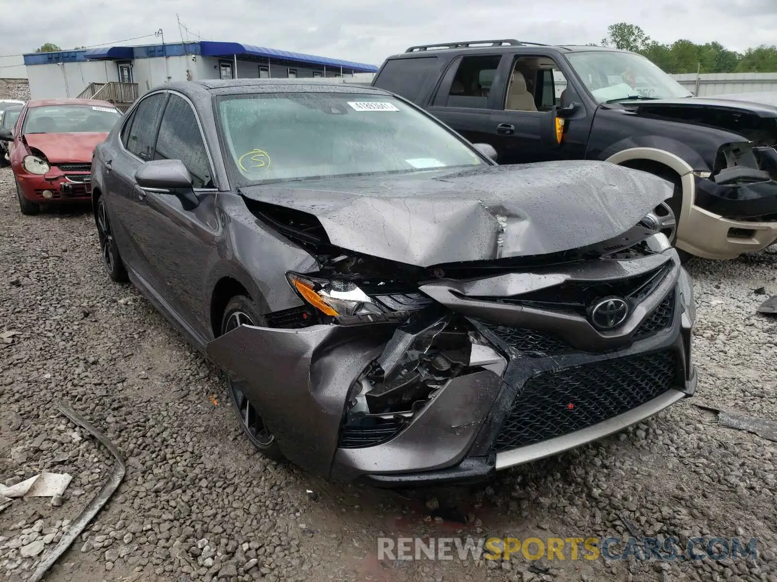 1 Photograph of a damaged car 4T1B61HK7KU848340 TOYOTA CAMRY 2019