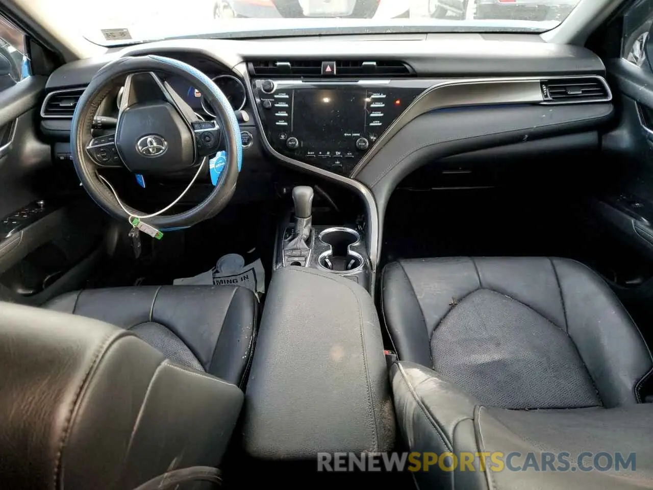 8 Photograph of a damaged car 4T1B61HK8KU240911 TOYOTA CAMRY 2019