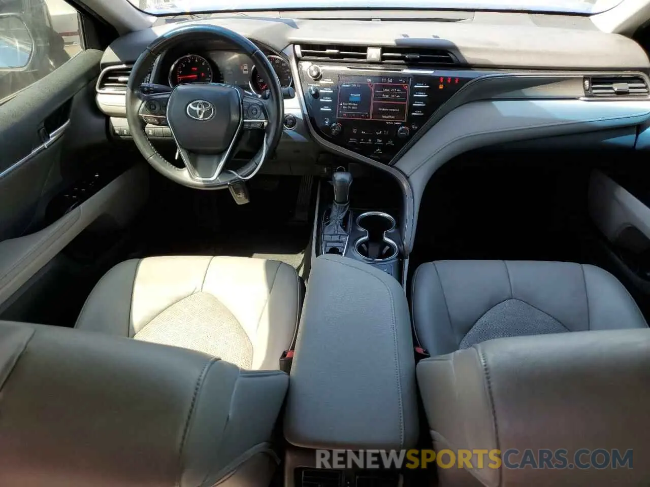 8 Photograph of a damaged car 4T1B61HK8KU273102 TOYOTA CAMRY 2019