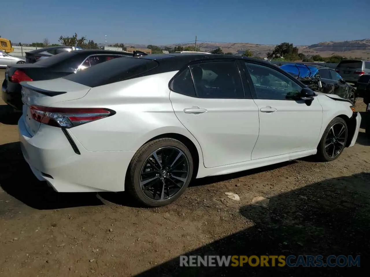 3 Photograph of a damaged car 4T1B61HK8KU274931 TOYOTA CAMRY 2019