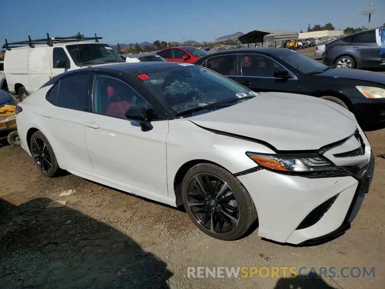 4 Photograph of a damaged car 4T1B61HK8KU274931 TOYOTA CAMRY 2019