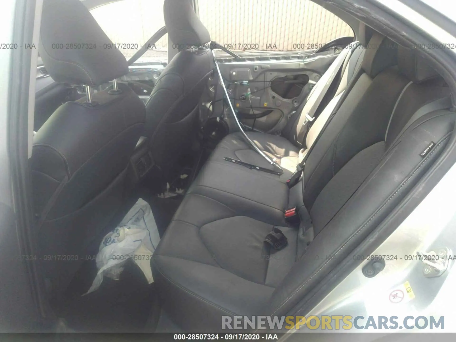 8 Photograph of a damaged car 4T1B61HK8KU708703 TOYOTA CAMRY 2019