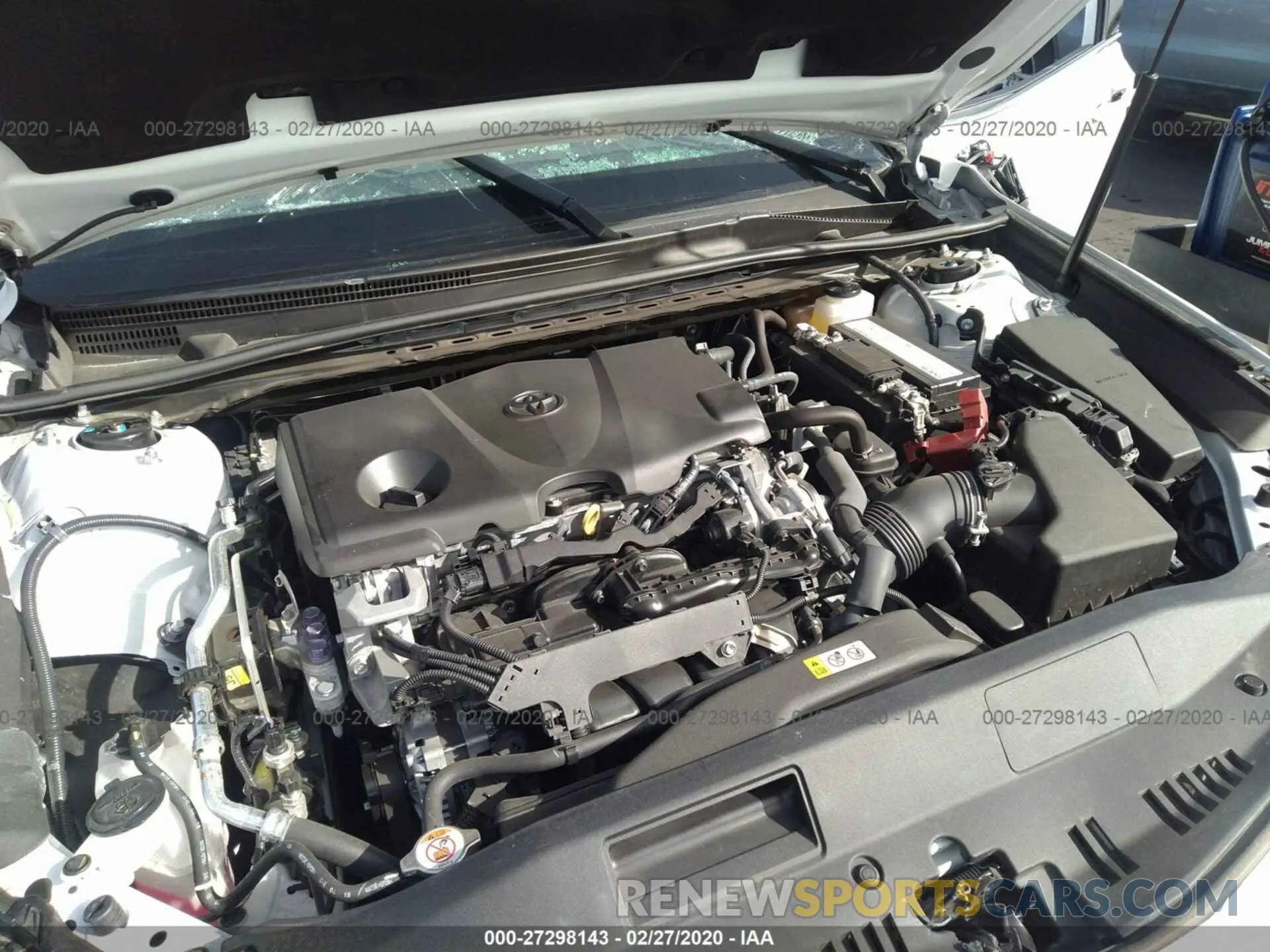 10 Photograph of a damaged car 4T1B61HK8KU724884 TOYOTA CAMRY 2019