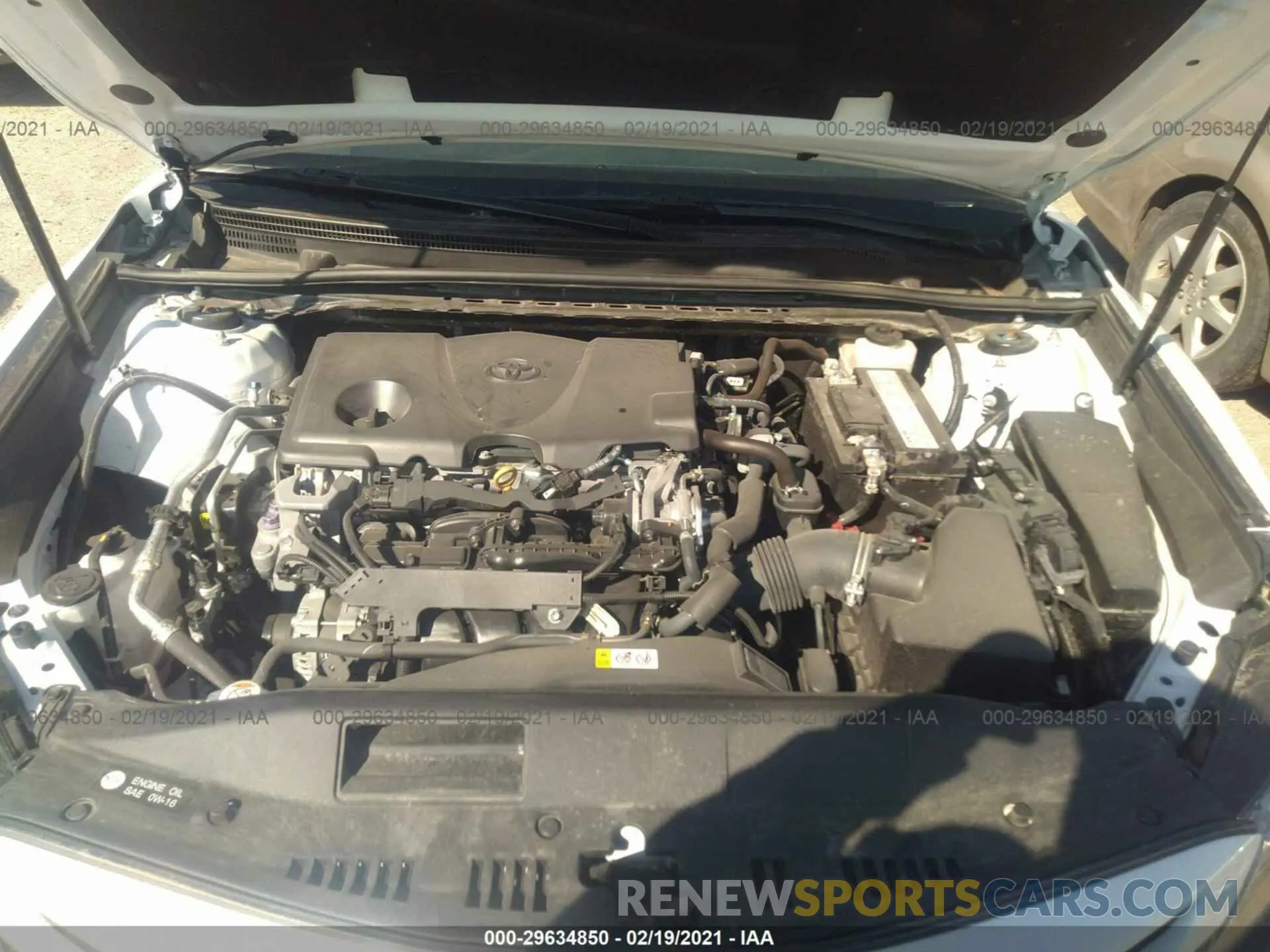 10 Photograph of a damaged car 4T1B61HK8KU724917 TOYOTA CAMRY 2019
