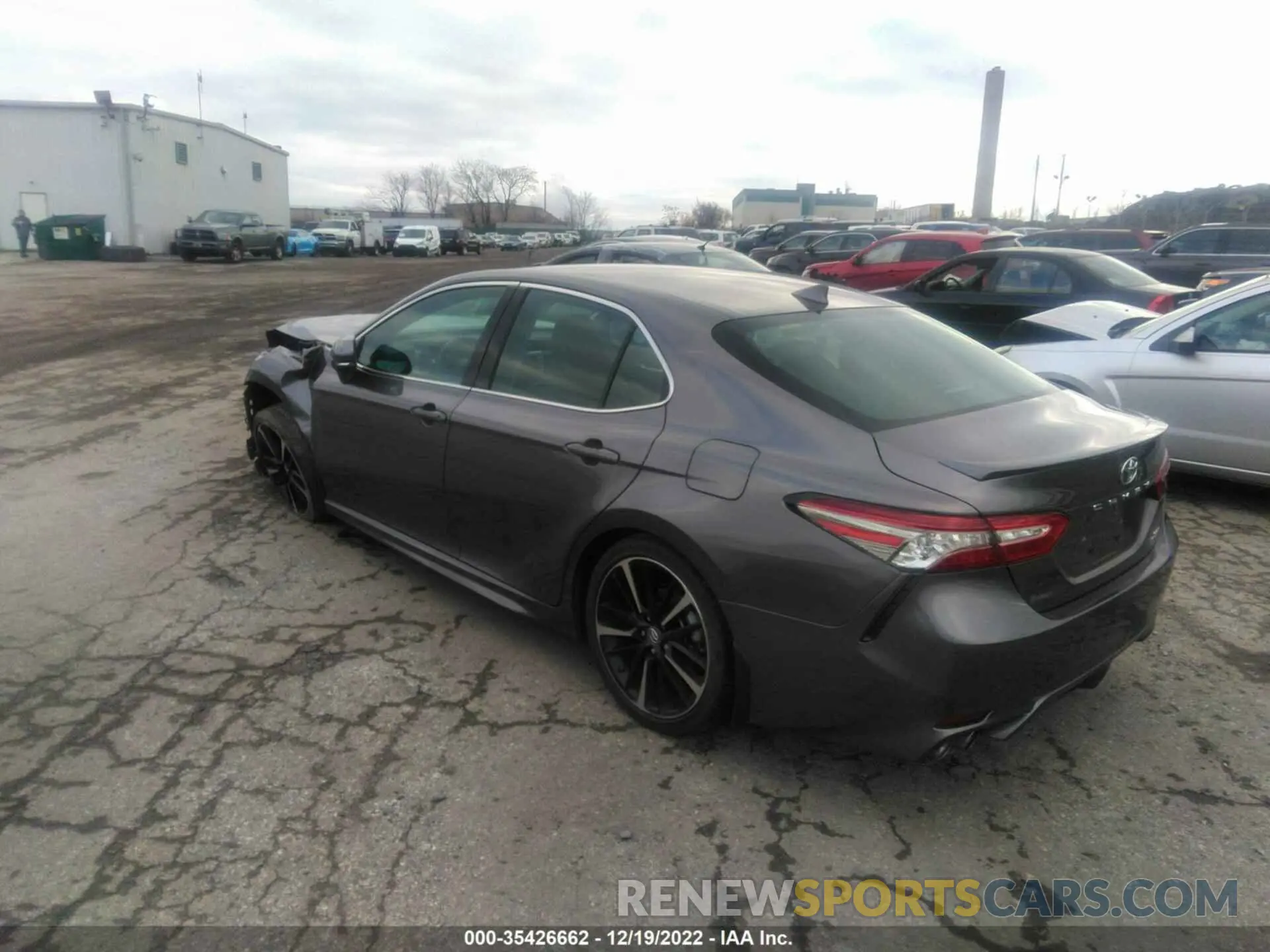 3 Photograph of a damaged car 4T1B61HK8KU764396 TOYOTA CAMRY 2019