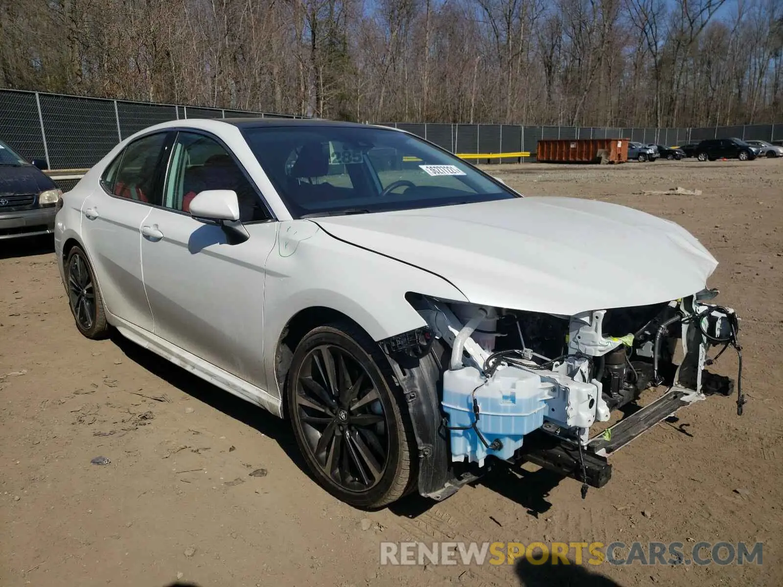 1 Photograph of a damaged car 4T1B61HK8KU813631 TOYOTA CAMRY 2019