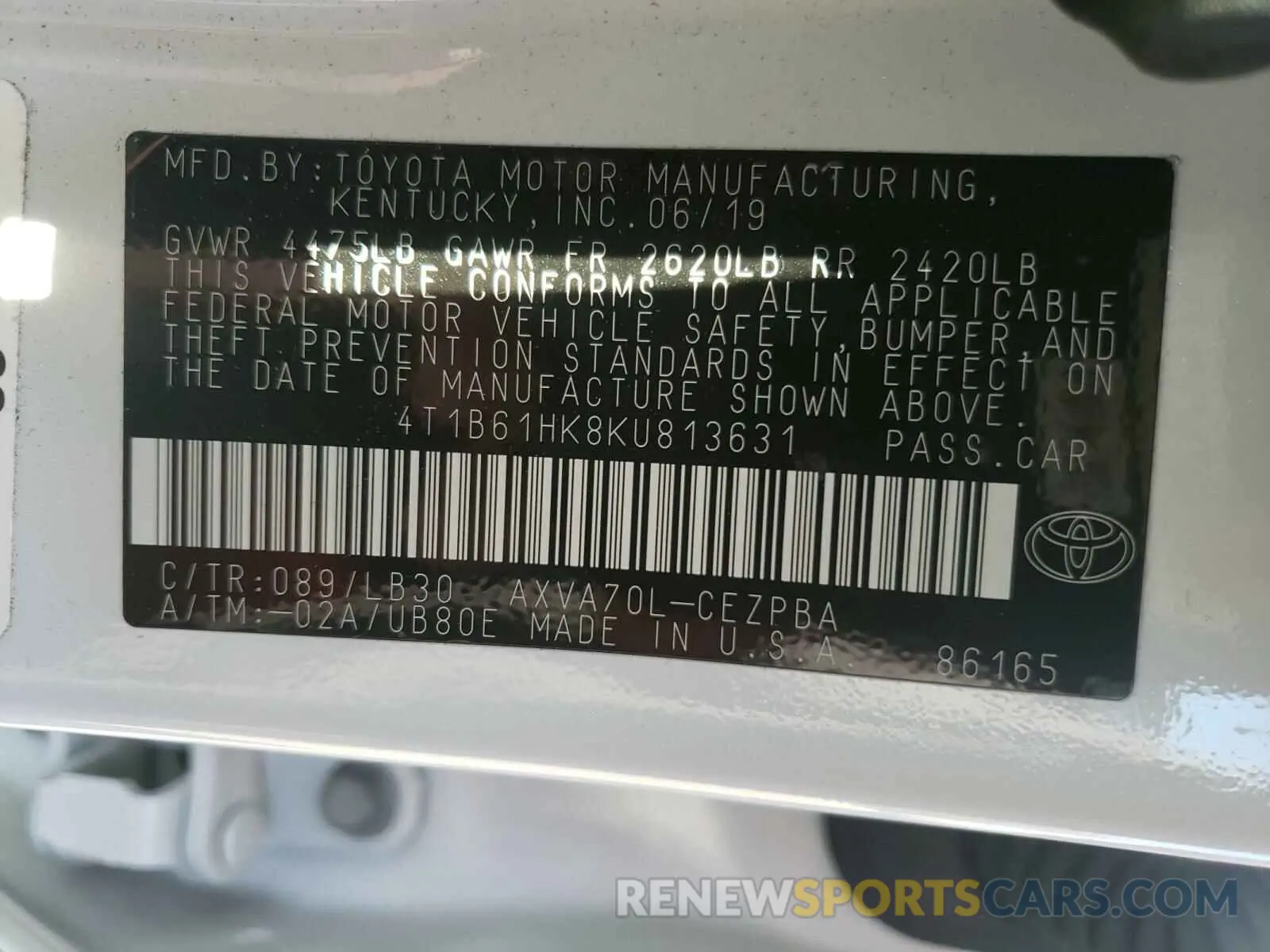 10 Photograph of a damaged car 4T1B61HK8KU813631 TOYOTA CAMRY 2019
