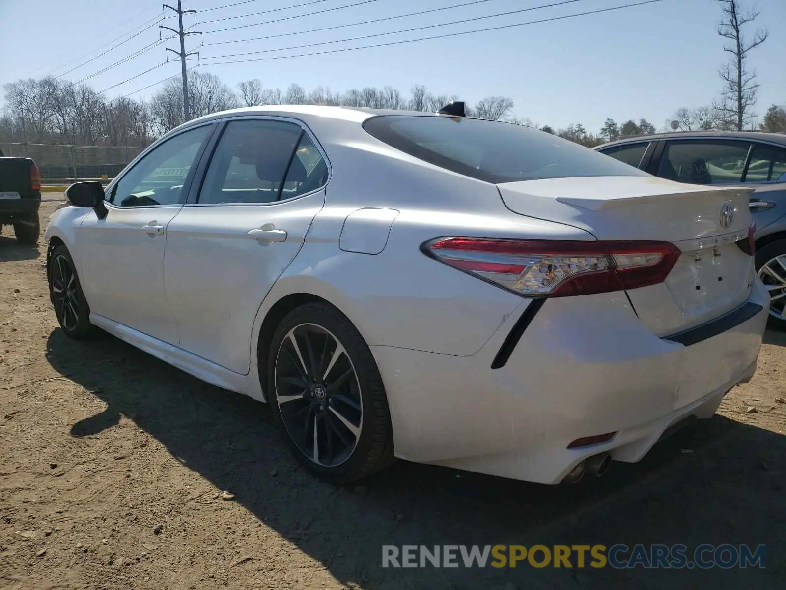 3 Photograph of a damaged car 4T1B61HK8KU813631 TOYOTA CAMRY 2019