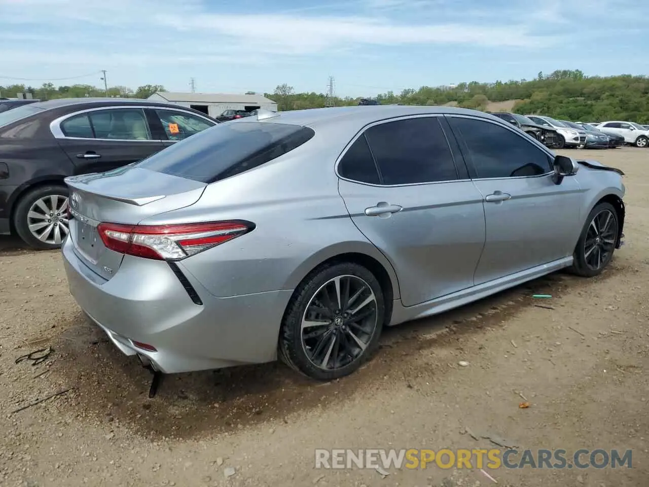 3 Фотография поврежденного автомобиля 4T1B61HK8KU834639 TOYOTA CAMRY 2019