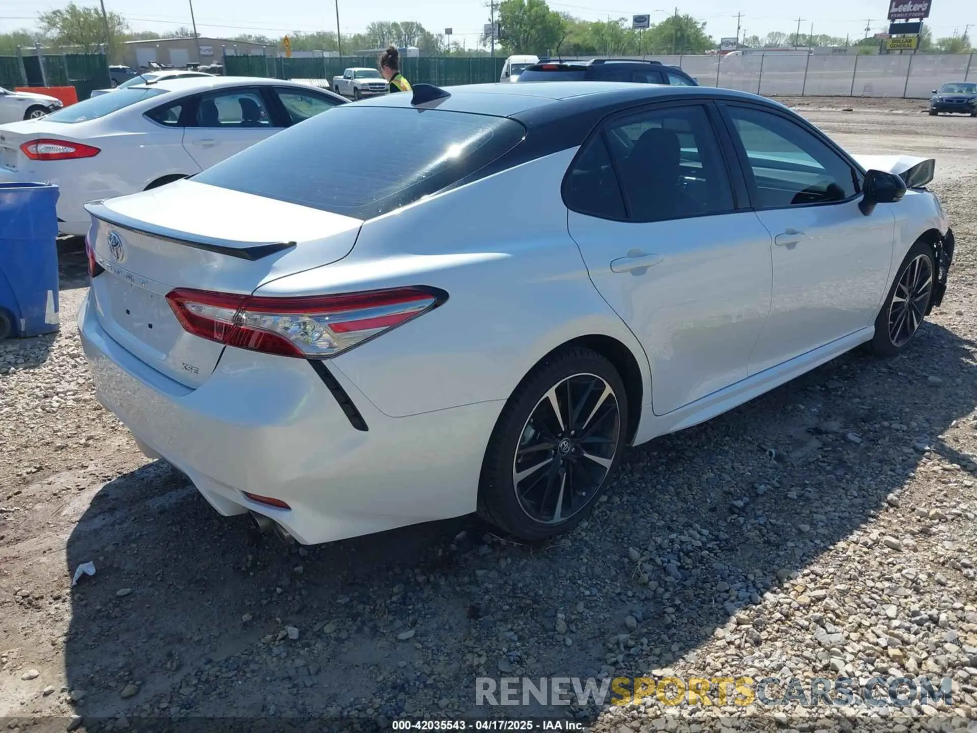4 Фотография поврежденного автомобиля 4T1B61HK9KU181206 TOYOTA CAMRY 2019