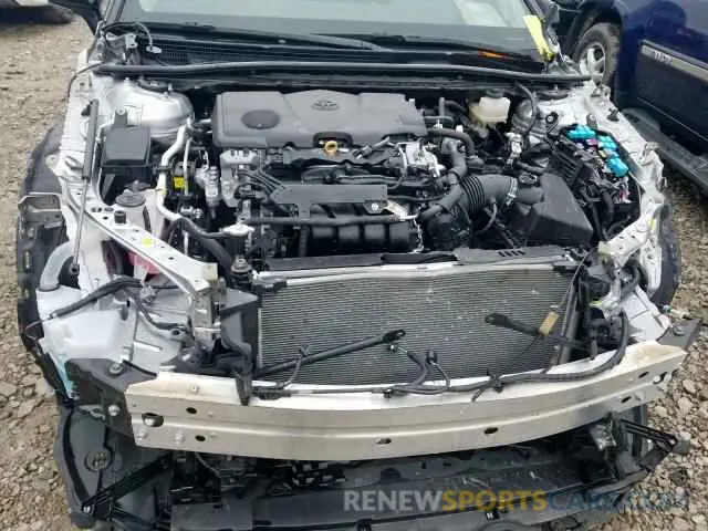 9 Photograph of a damaged car 4T1B61HK9KU219582 TOYOTA CAMRY 2019