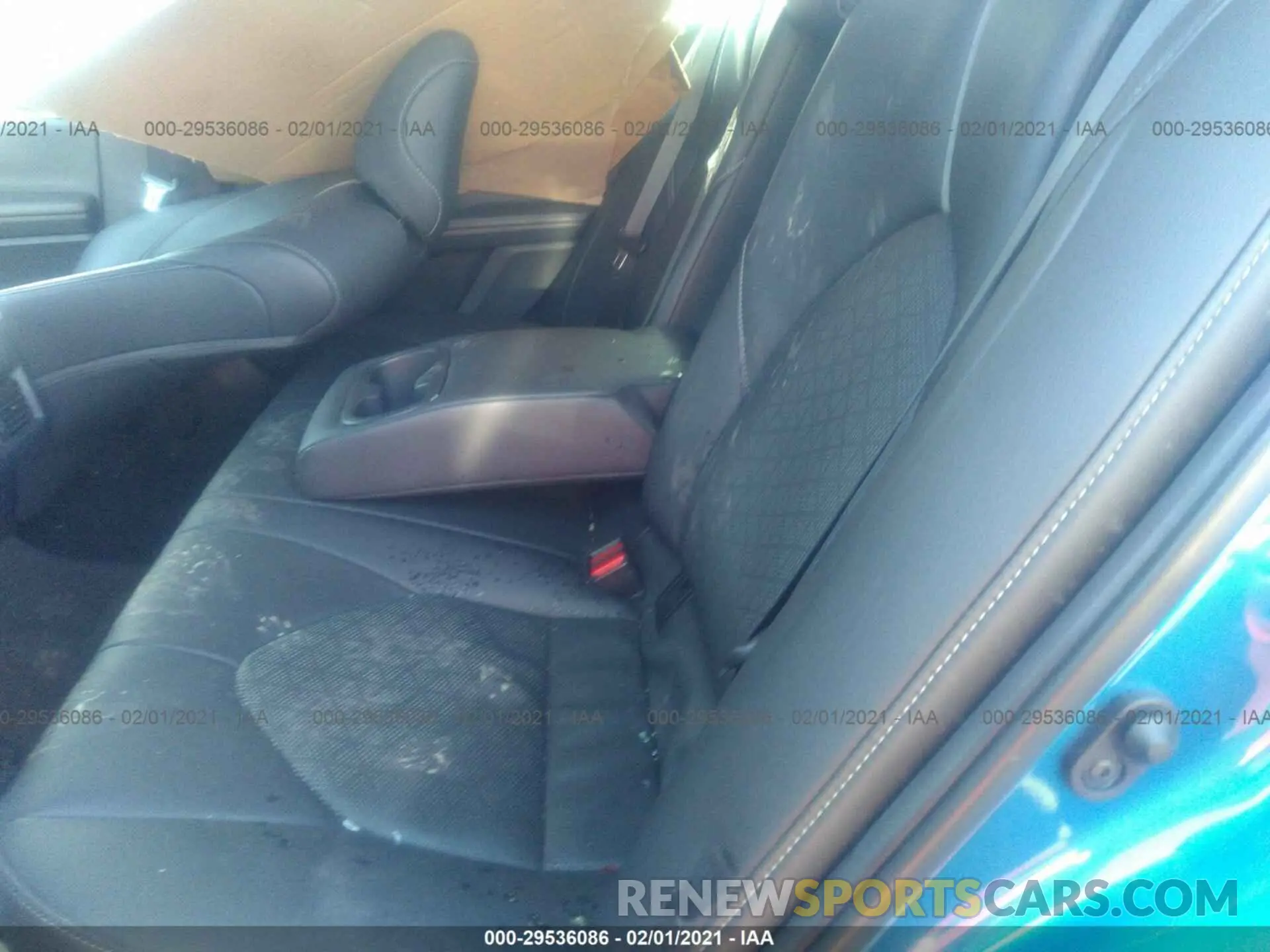 8 Photograph of a damaged car 4T1B61HK9KU266031 TOYOTA CAMRY 2019