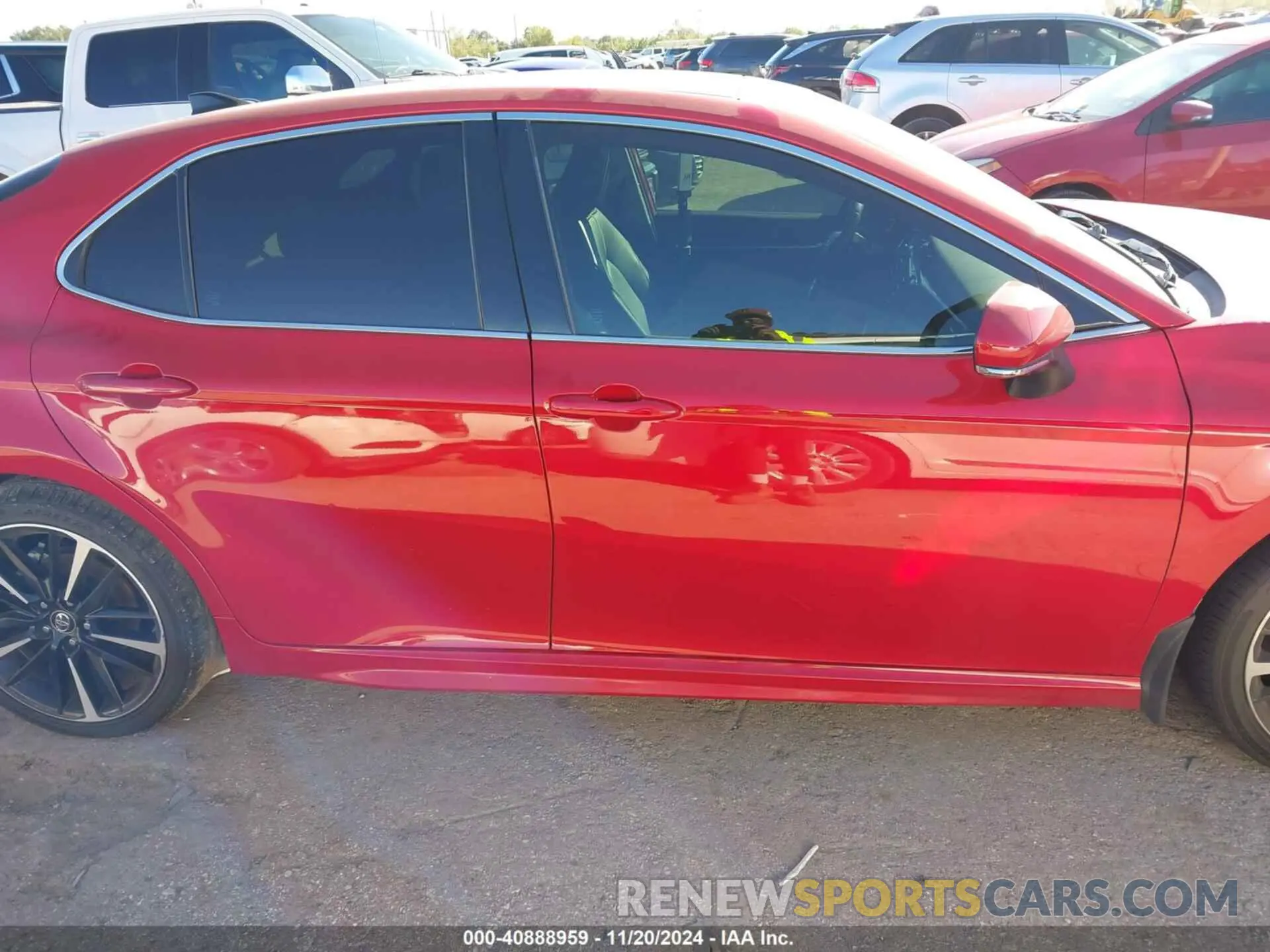 12 Фотография поврежденного автомобиля 4T1B61HK9KU275585 TOYOTA CAMRY 2019