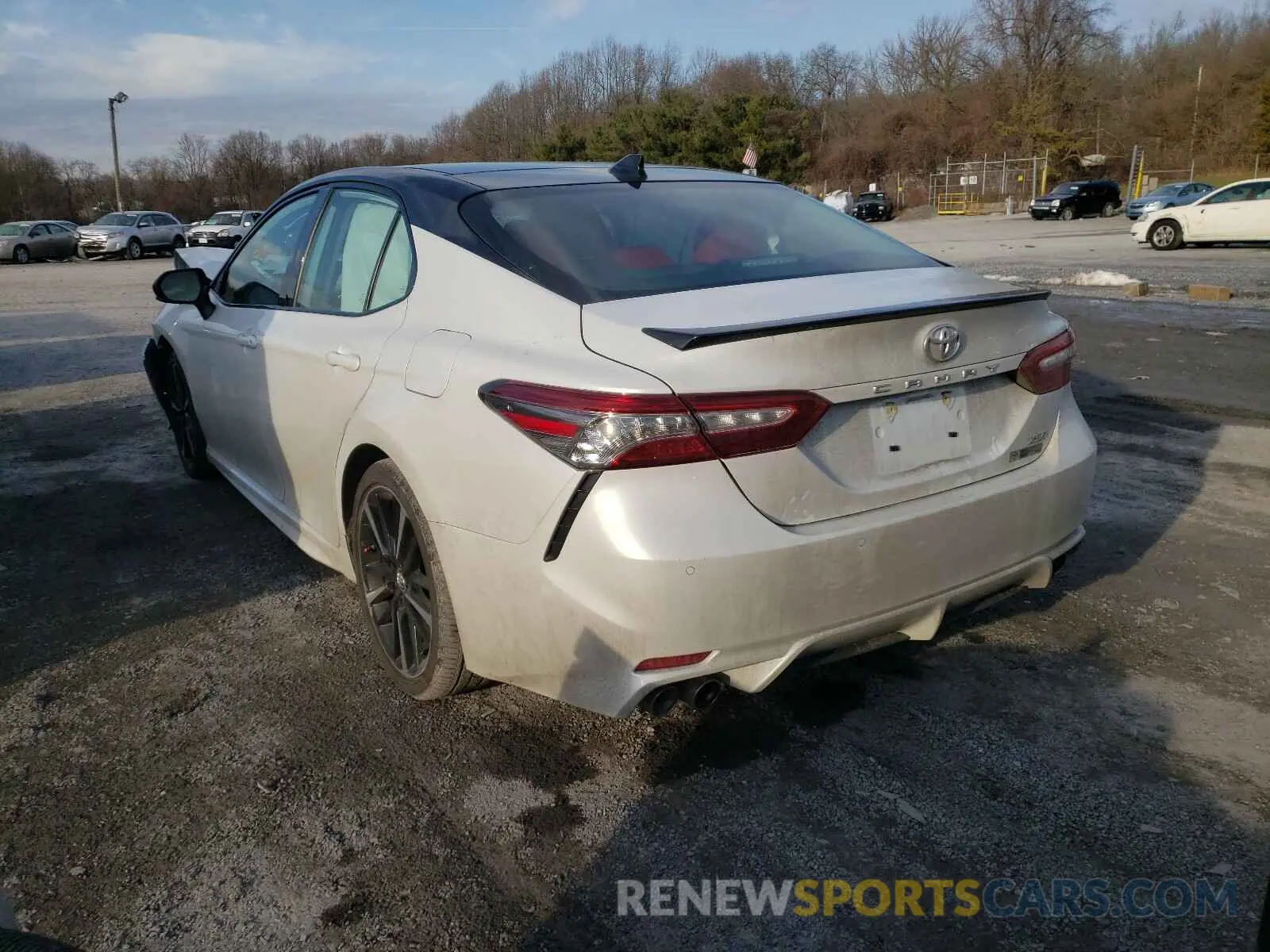 3 Photograph of a damaged car 4T1B61HK9KU293990 TOYOTA CAMRY 2019