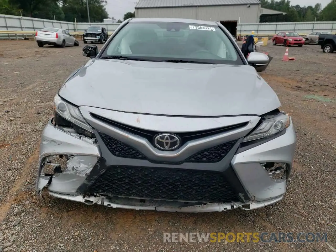 5 Photograph of a damaged car 4T1B61HK9KU754458 TOYOTA CAMRY 2019