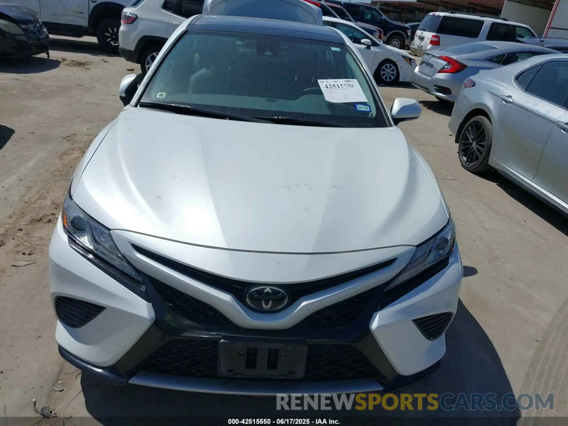 12 Photograph of a damaged car 4T1B61HK9KU771390 TOYOTA CAMRY 2019