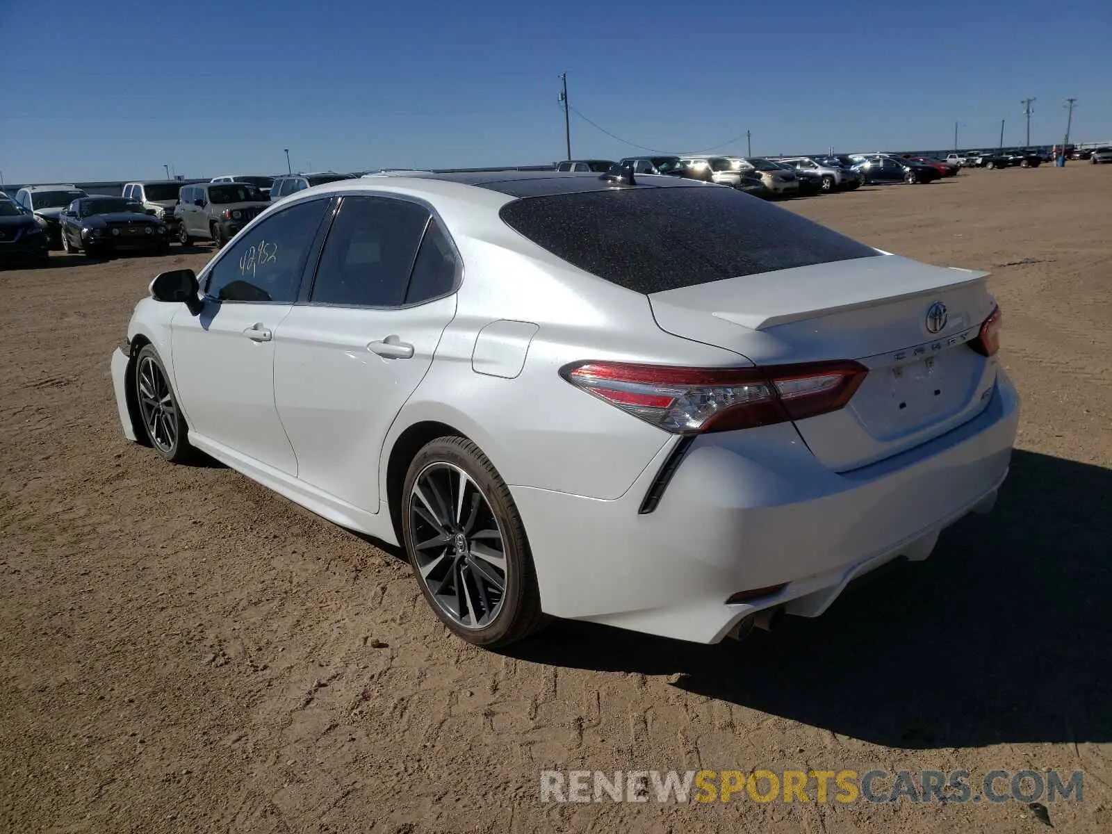 3 Photograph of a damaged car 4T1B61HK9KU800502 TOYOTA CAMRY 2019
