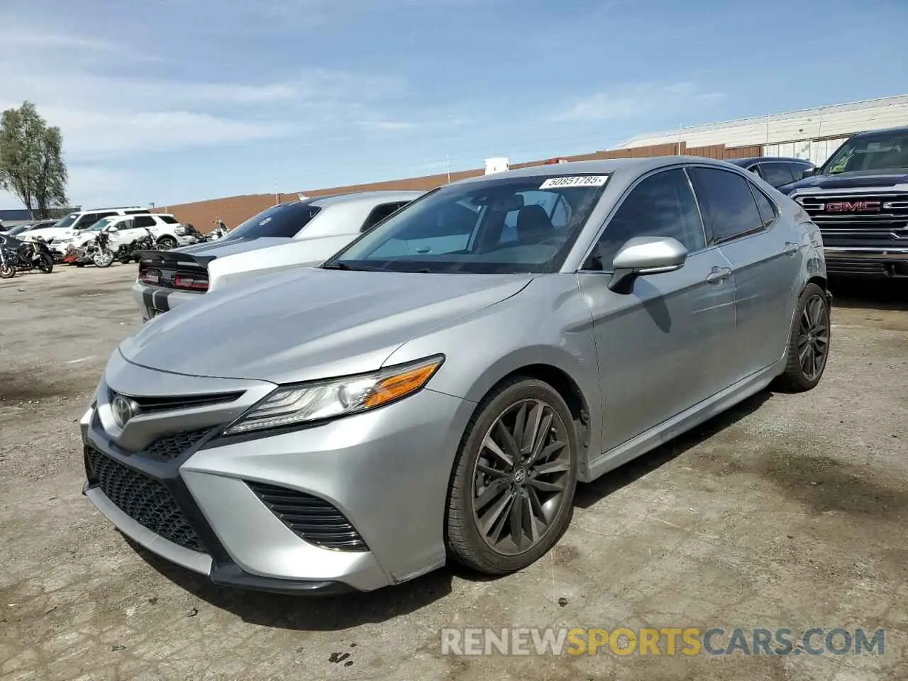 1 Photograph of a damaged car 4T1B61HK9KU833631 TOYOTA CAMRY 2019