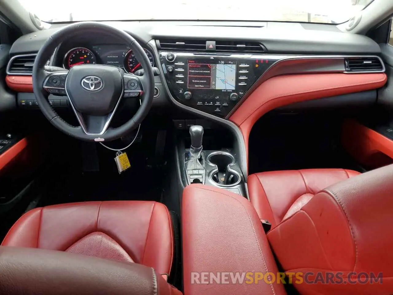 8 Photograph of a damaged car 4T1B61HK9KU839235 TOYOTA CAMRY 2019