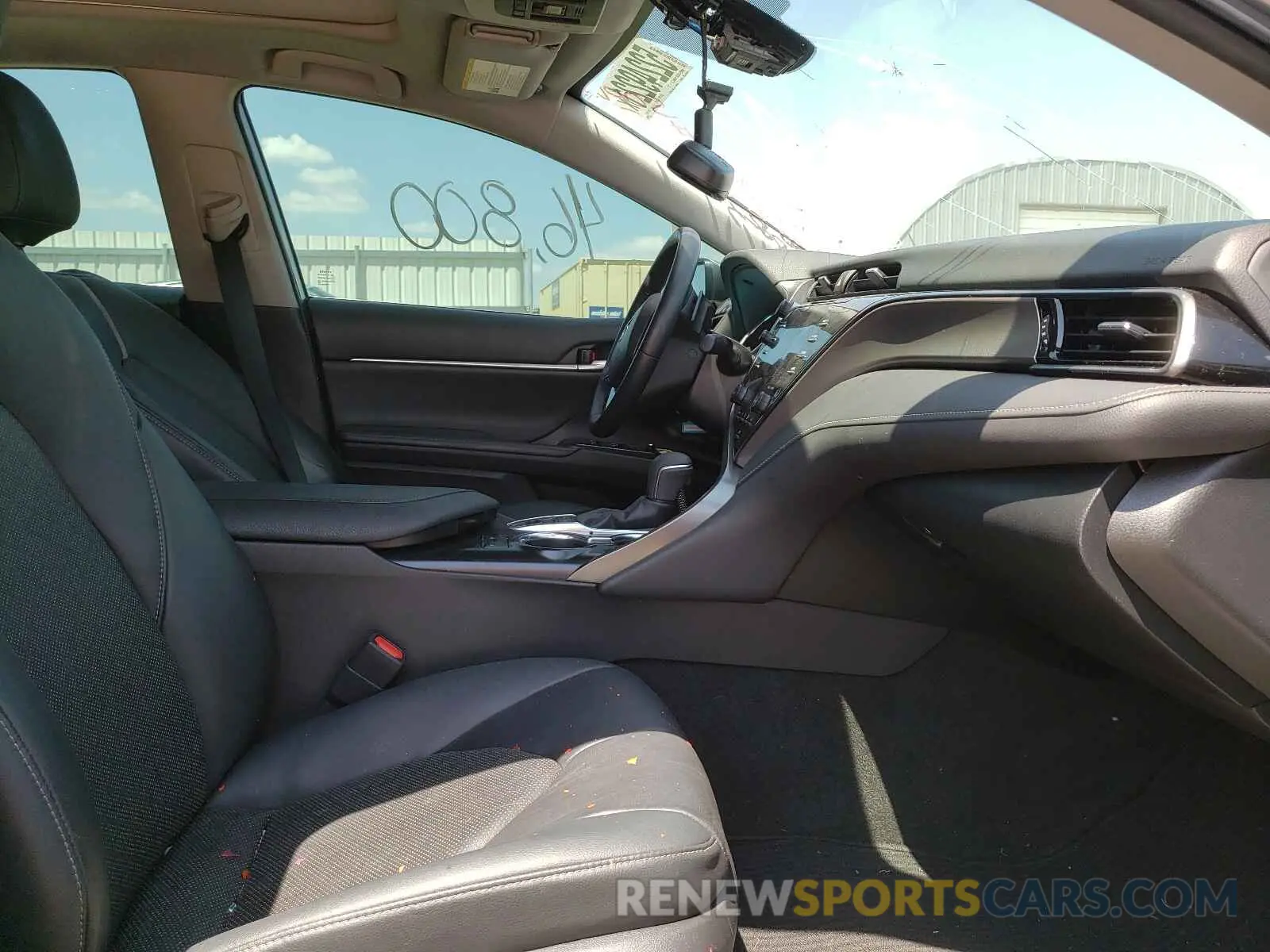 5 Photograph of a damaged car 4T1B61HKXKU213676 TOYOTA CAMRY 2019