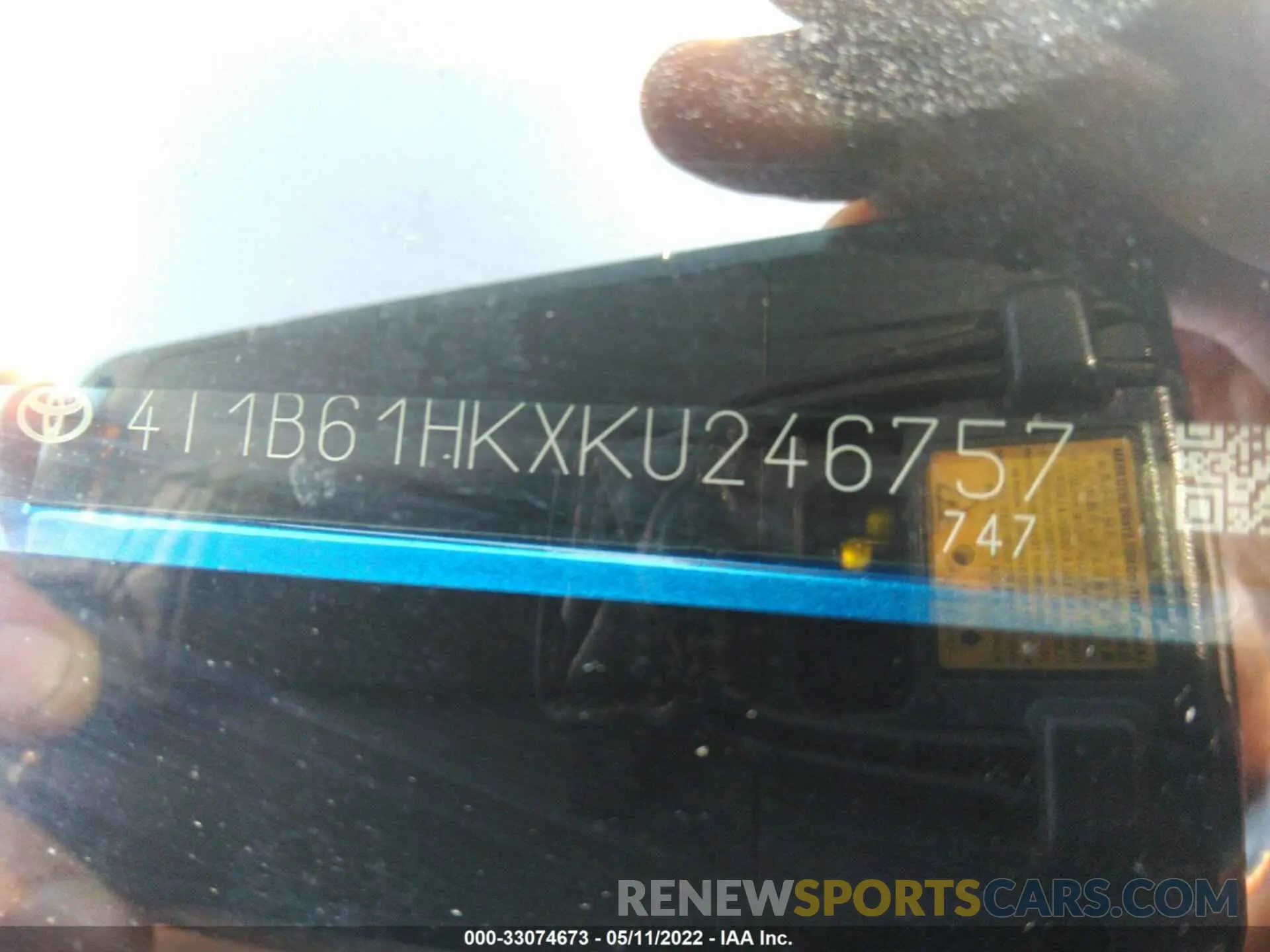 9 Photograph of a damaged car 4T1B61HKXKU246757 TOYOTA CAMRY 2019