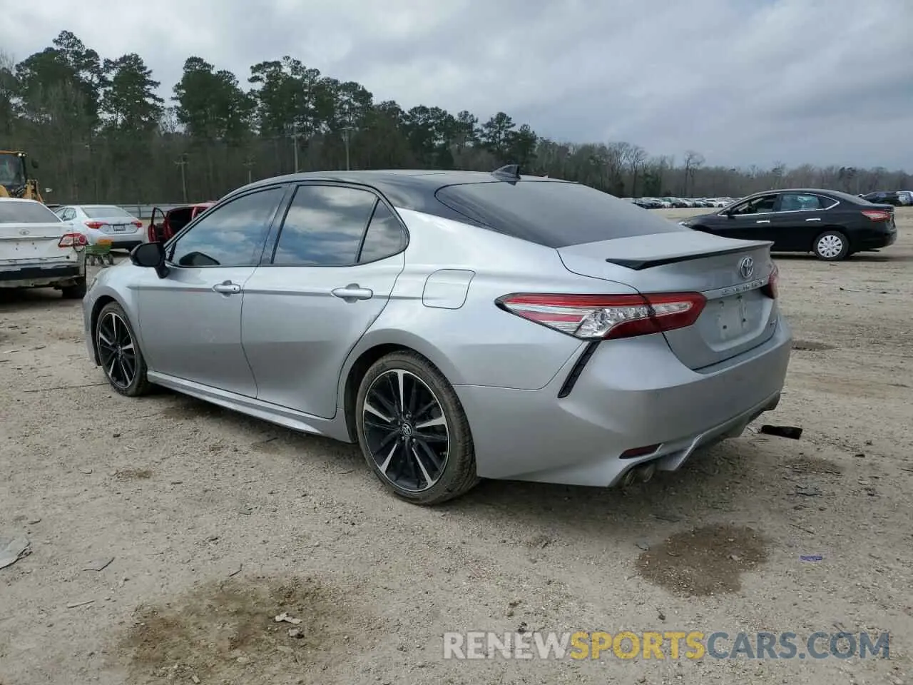 2 Photograph of a damaged car 4T1B61HKXKU280391 TOYOTA CAMRY 2019
