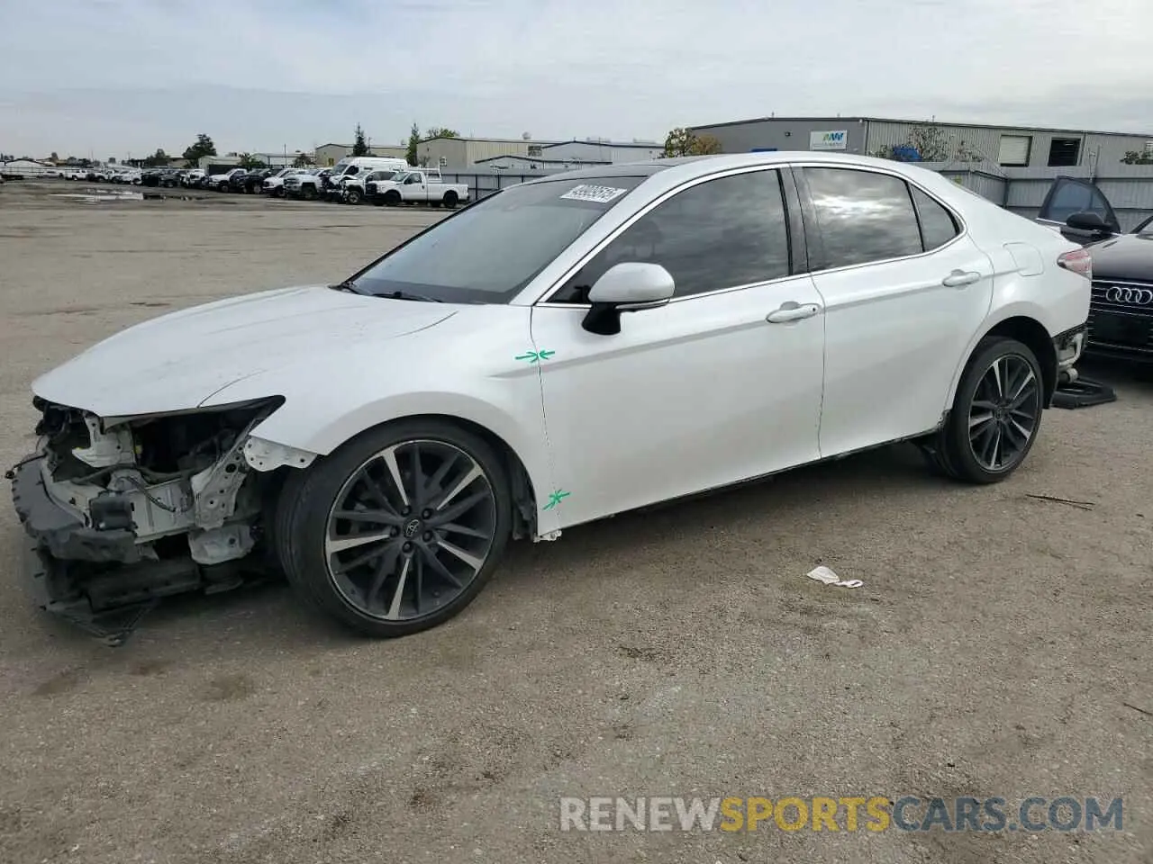 1 Фотография поврежденного автомобиля 4T1B61HKXKU292136 TOYOTA CAMRY 2019