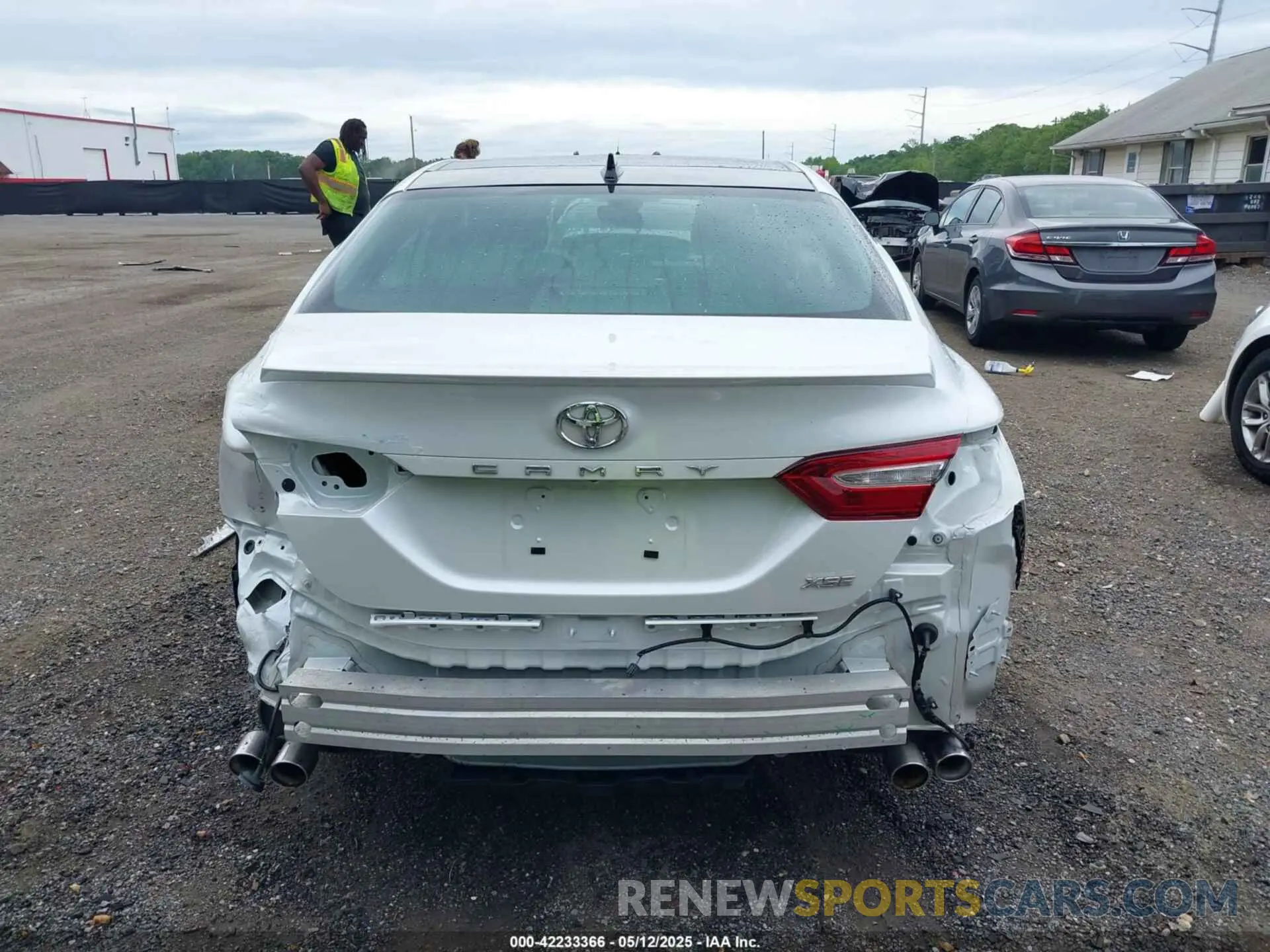 17 Фотография поврежденного автомобиля 4T1B61HKXKU719315 TOYOTA CAMRY 2019