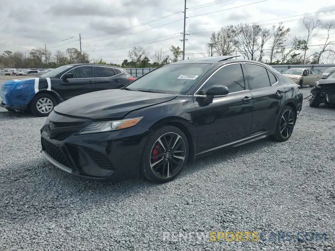 1 Photograph of a damaged car 4T1B61HKXKU795665 TOYOTA CAMRY 2019