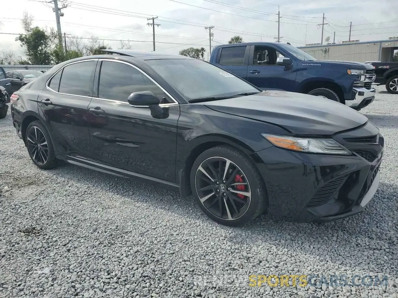 4 Photograph of a damaged car 4T1B61HKXKU795665 TOYOTA CAMRY 2019