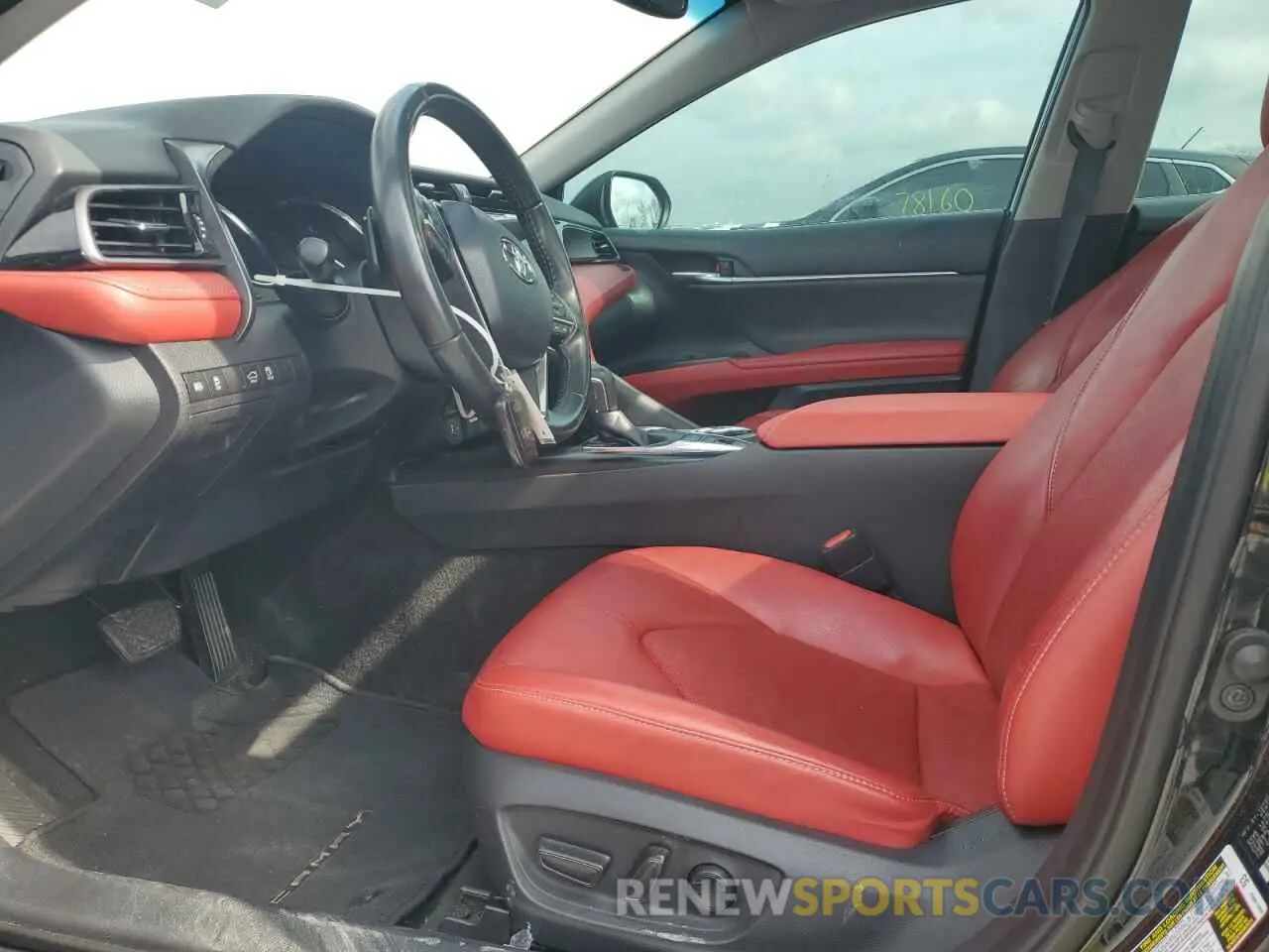 7 Photograph of a damaged car 4T1B61HKXKU795665 TOYOTA CAMRY 2019