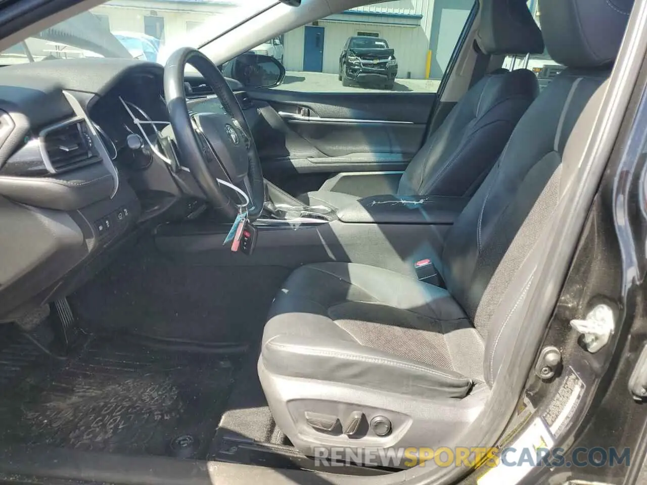 7 Photograph of a damaged car 4T1B61HKXKU834948 TOYOTA CAMRY 2019