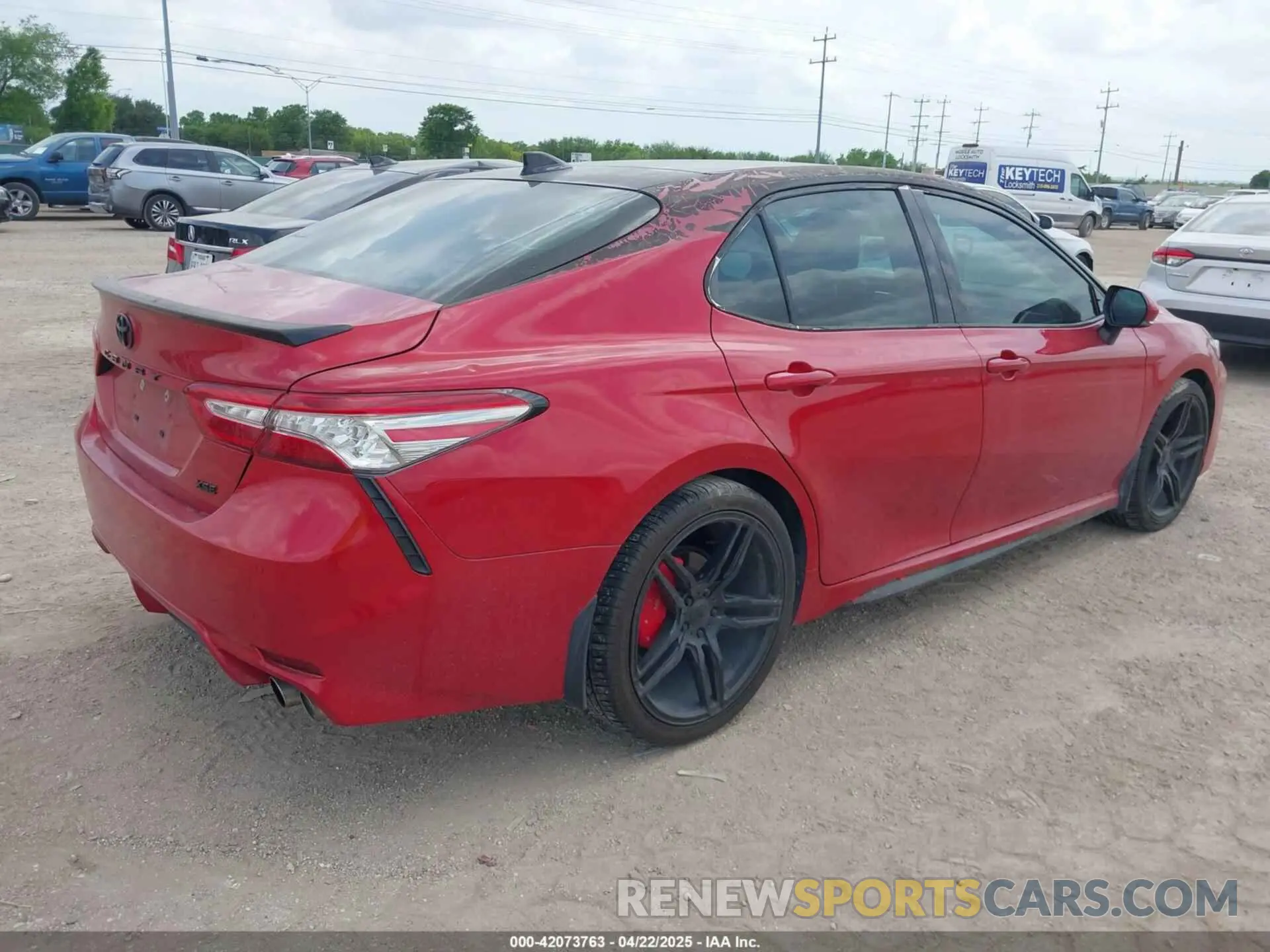 4 Фотография поврежденного автомобиля 4T1BZ1HK0KU022808 TOYOTA CAMRY 2019