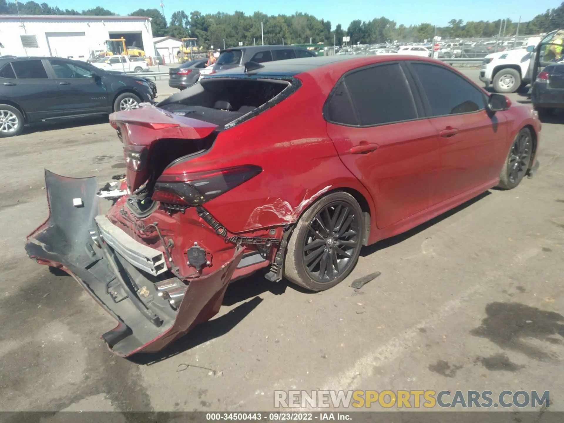 4 Photograph of a damaged car 4T1BZ1HK0KU023568 TOYOTA CAMRY 2019