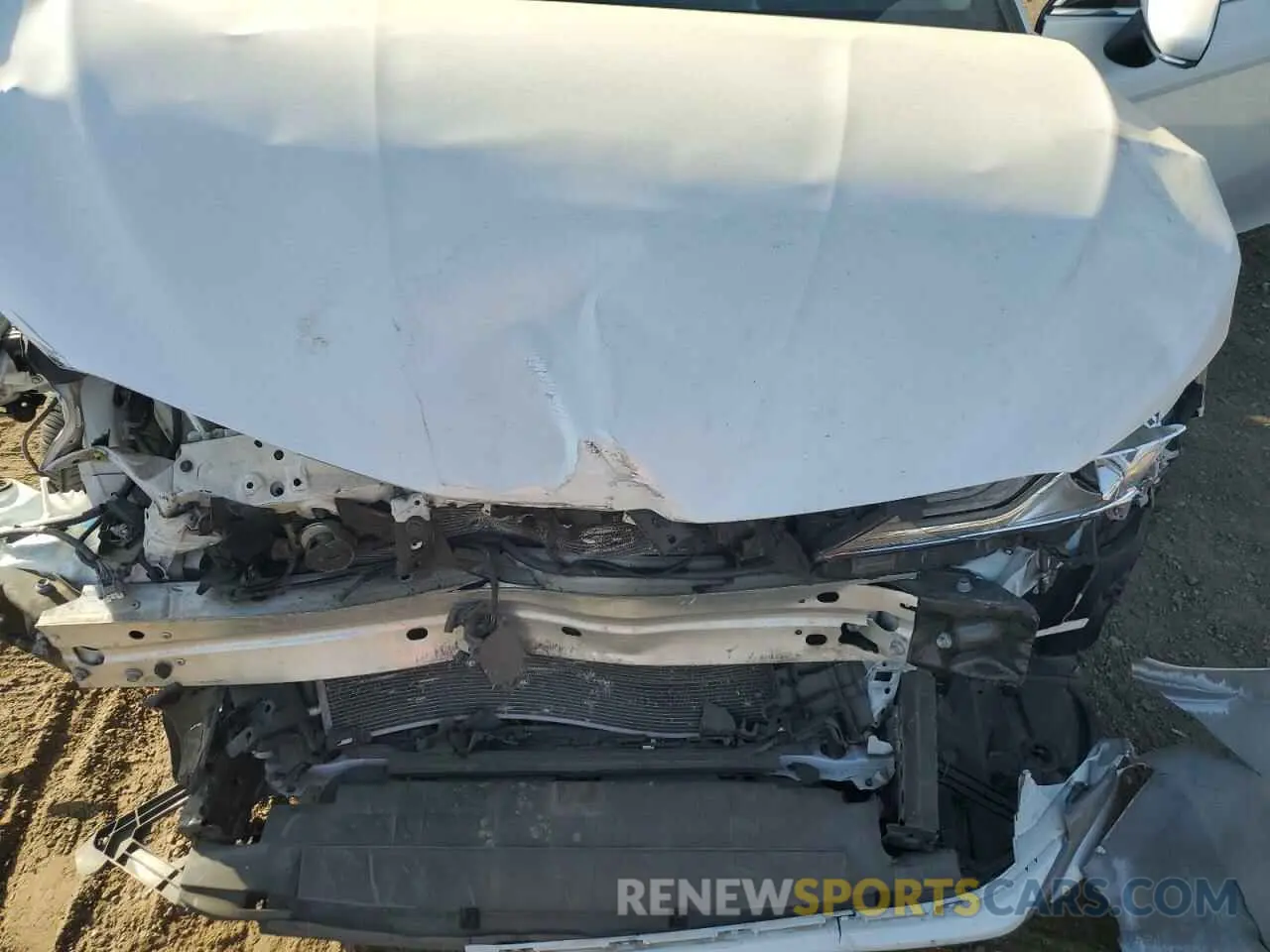 11 Photograph of a damaged car 4T1BZ1HK1KU025703 TOYOTA CAMRY 2019