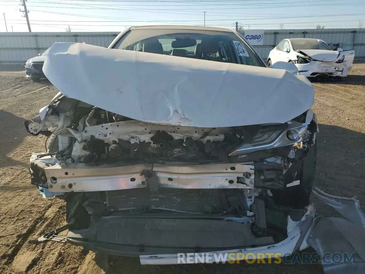 5 Photograph of a damaged car 4T1BZ1HK1KU025703 TOYOTA CAMRY 2019