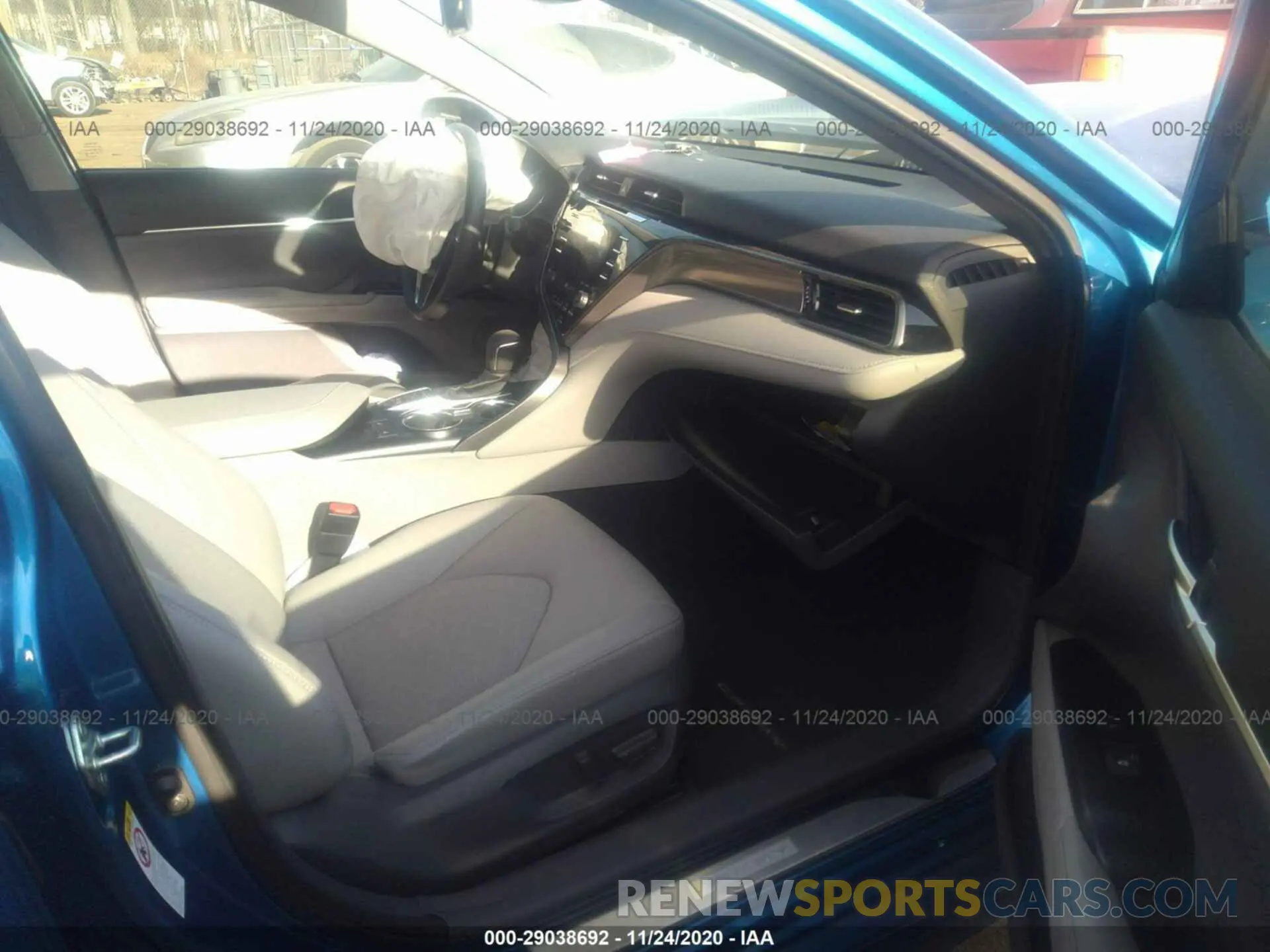 5 Photograph of a damaged car 4T1BZ1HK2KU026732 TOYOTA CAMRY 2019