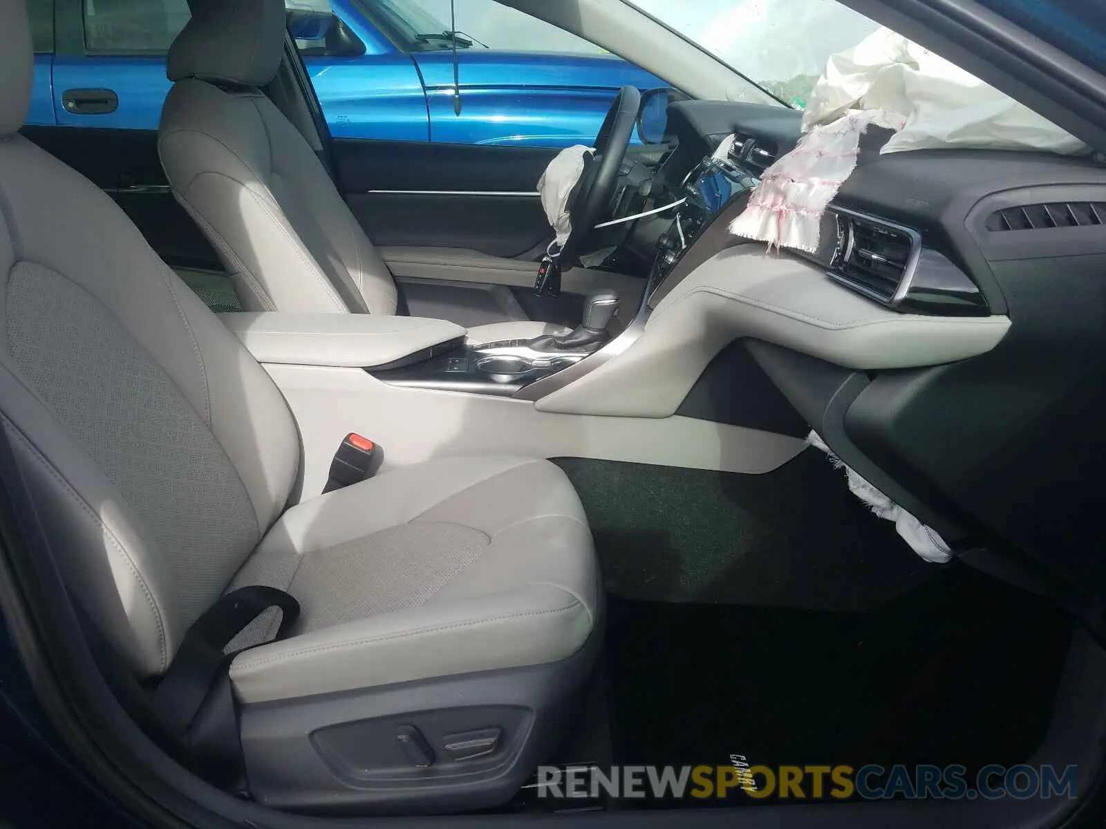 5 Photograph of a damaged car 4T1BZ1HK2KU028819 TOYOTA CAMRY 2019